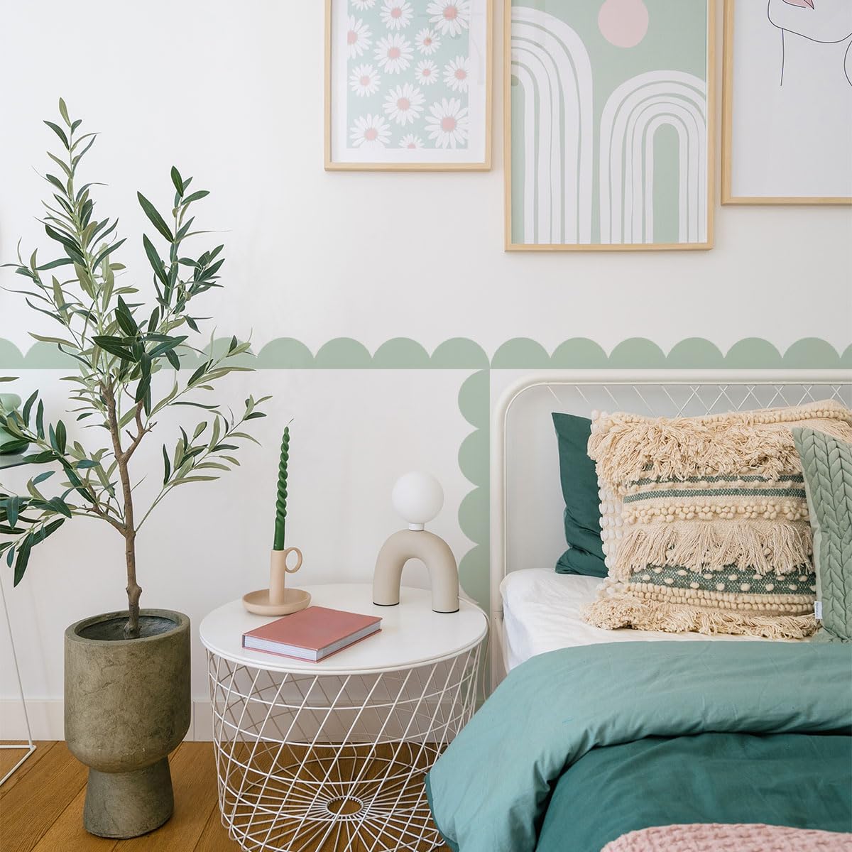 Scallop Border Wall Sticker / Light Green