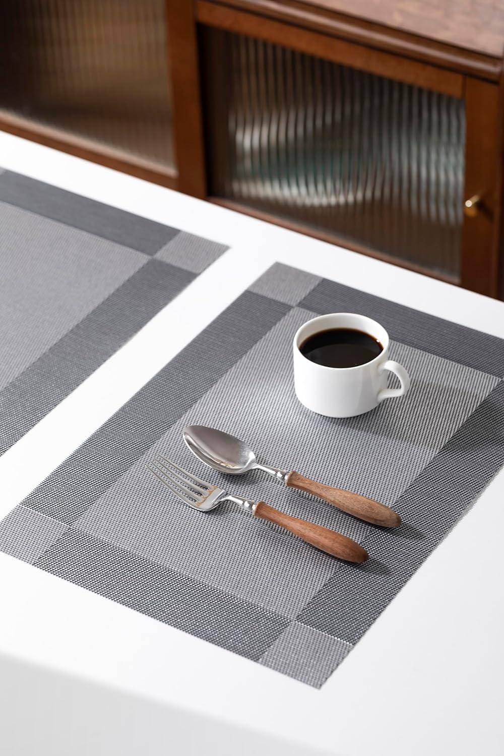 LEXMORE PlaceMats Set of 12 Vinyl/Plastic Woven Place Mats for Kitchen Table Indoor/Outdoor Washable PlaceMat Wipeable