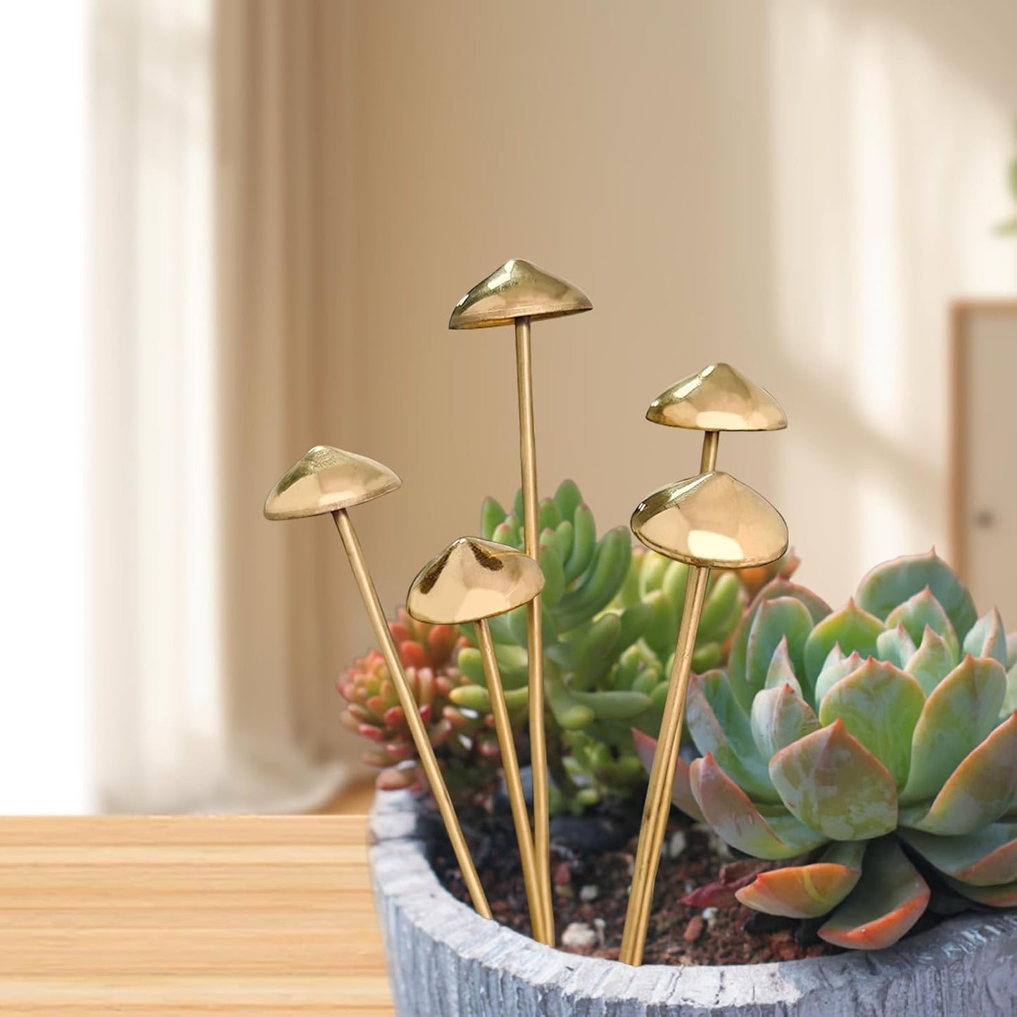 Brass Fake Mushroom Plant Stakes Metal Fairy Garden Decor for Potted Plants Indoor / Set of 5