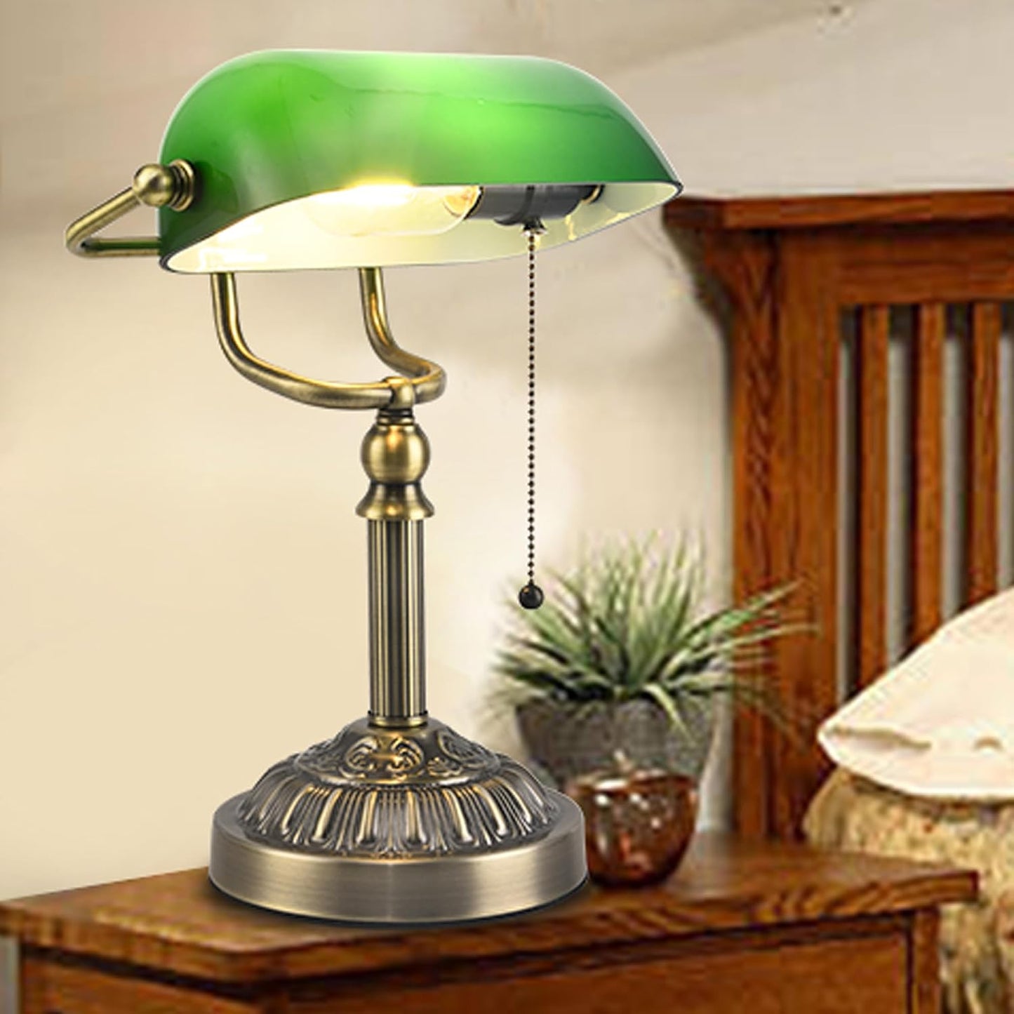 Bankers Desk Lamp with USB-A Charging Port, Vintage Desk Lamps with Pull Chain Green Glass, Antique Brass Banker's Lamp