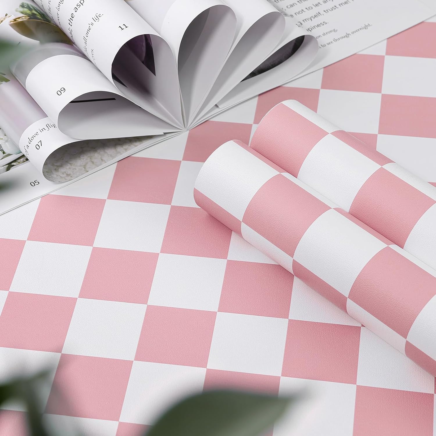 Checkerboard Peel and Stick Wallpaper " and White Contact Paper Self-Adhesive / 17.3 x 300 / Pink