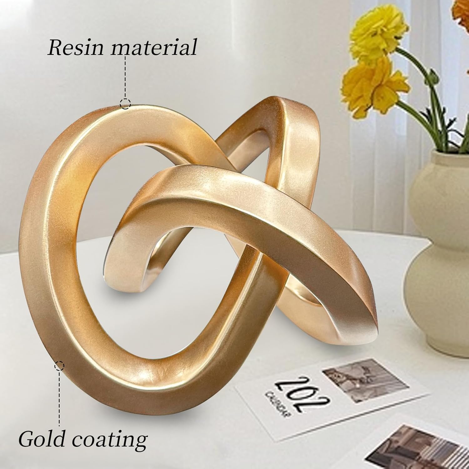 Multi-Angle Geometric Sculptures Statues / Gold