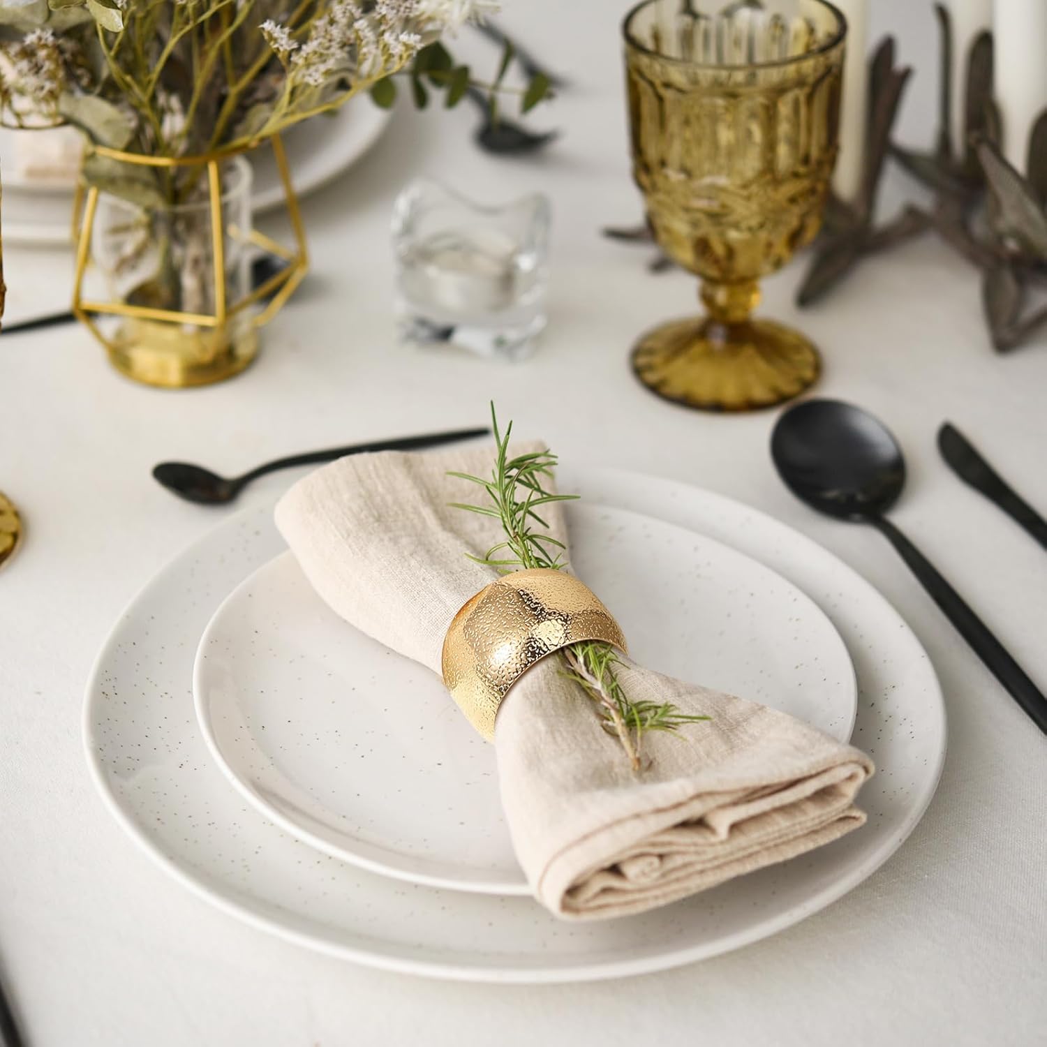 Lallisa 36 Pcs Gold Napkin Rings Bulk Metal Classic Brass Napkin Ring Holders Elegant Farmhouse Cloth Table Decorations
