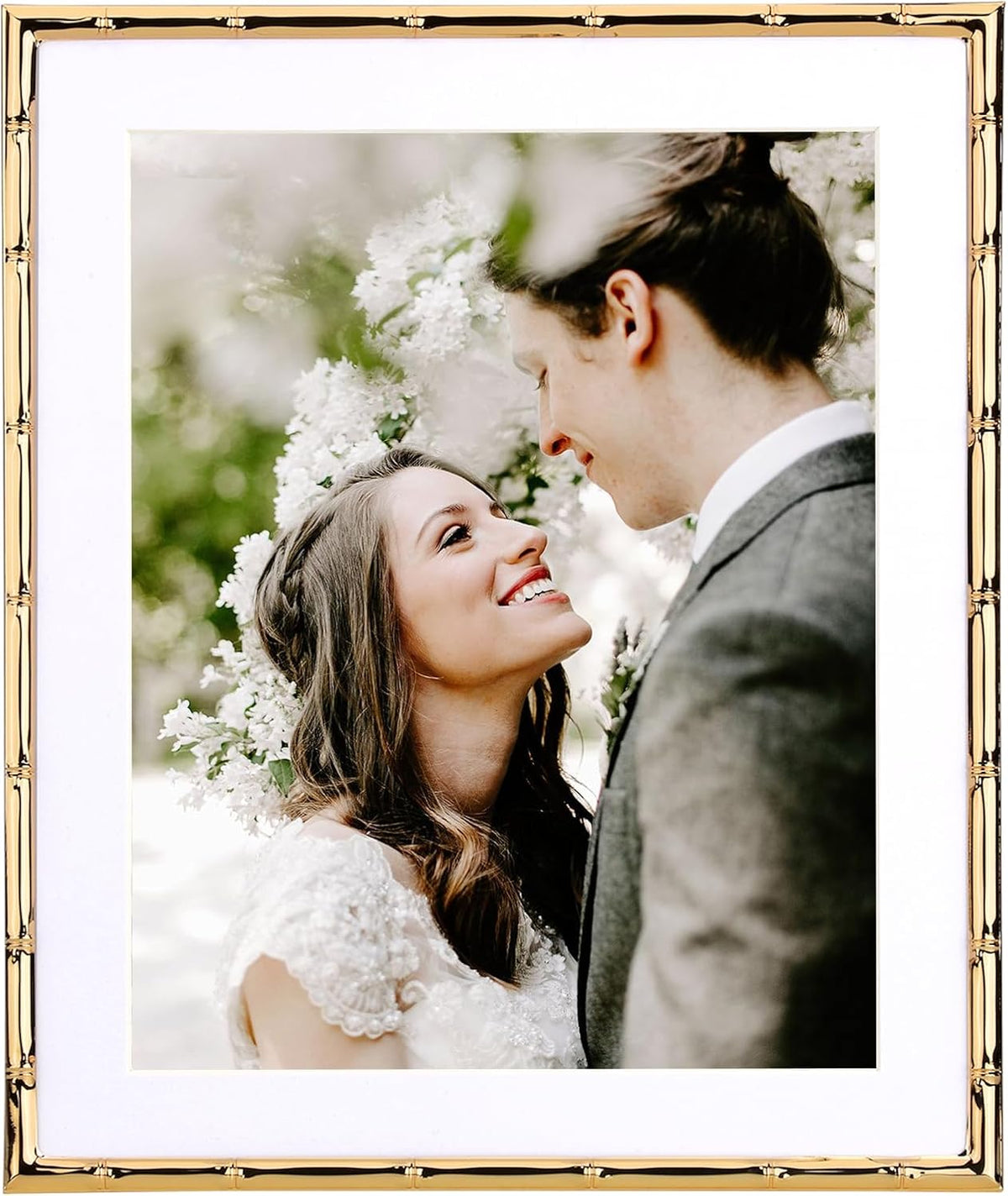YiPinYin 10x12'' Gold Metal Bamboo Detail Picture Frame with Acid Free Mat for 8x10'', Elegant Narrow 8x10'' Gold