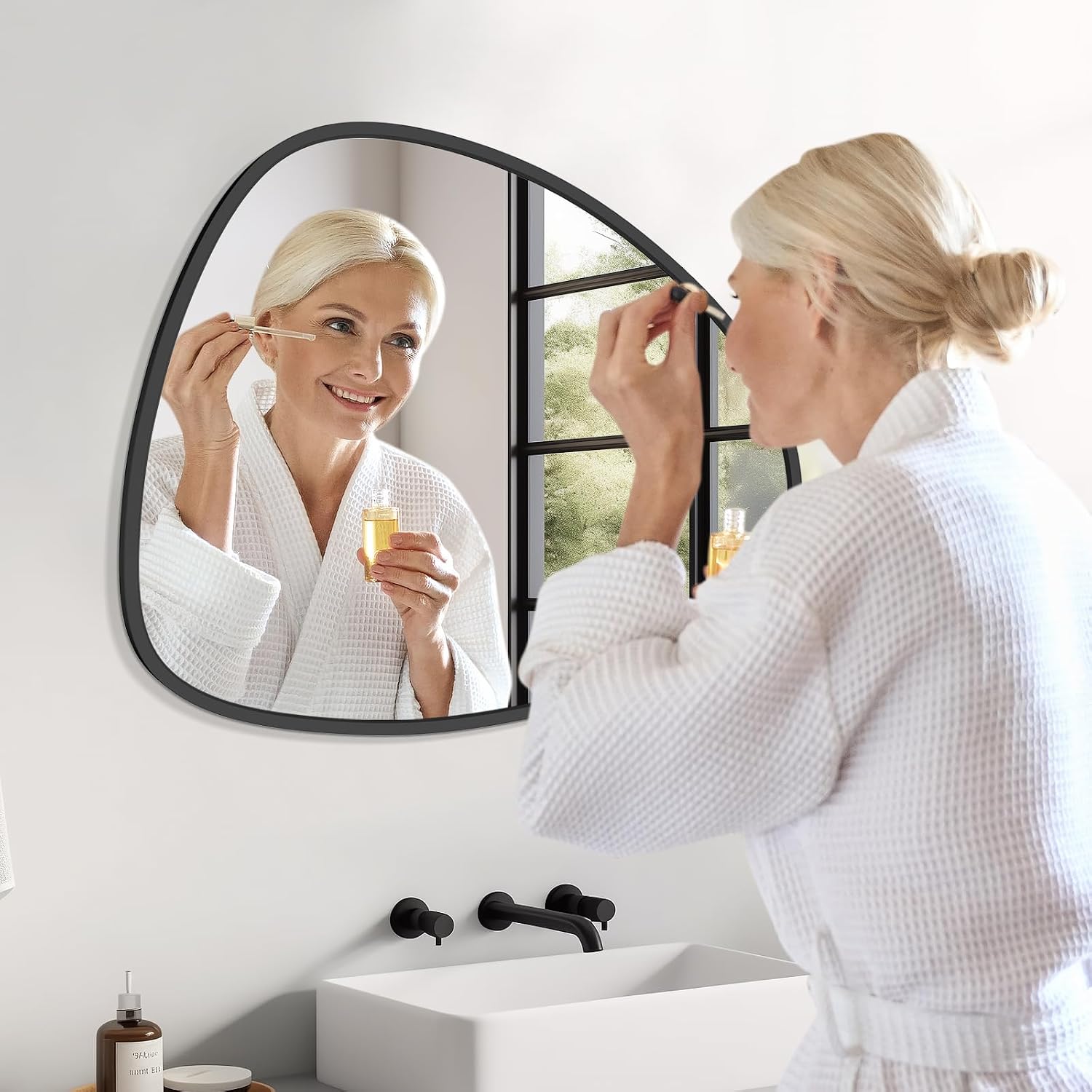 Irregular Wall Mirror / Black / 25"L x 20"W