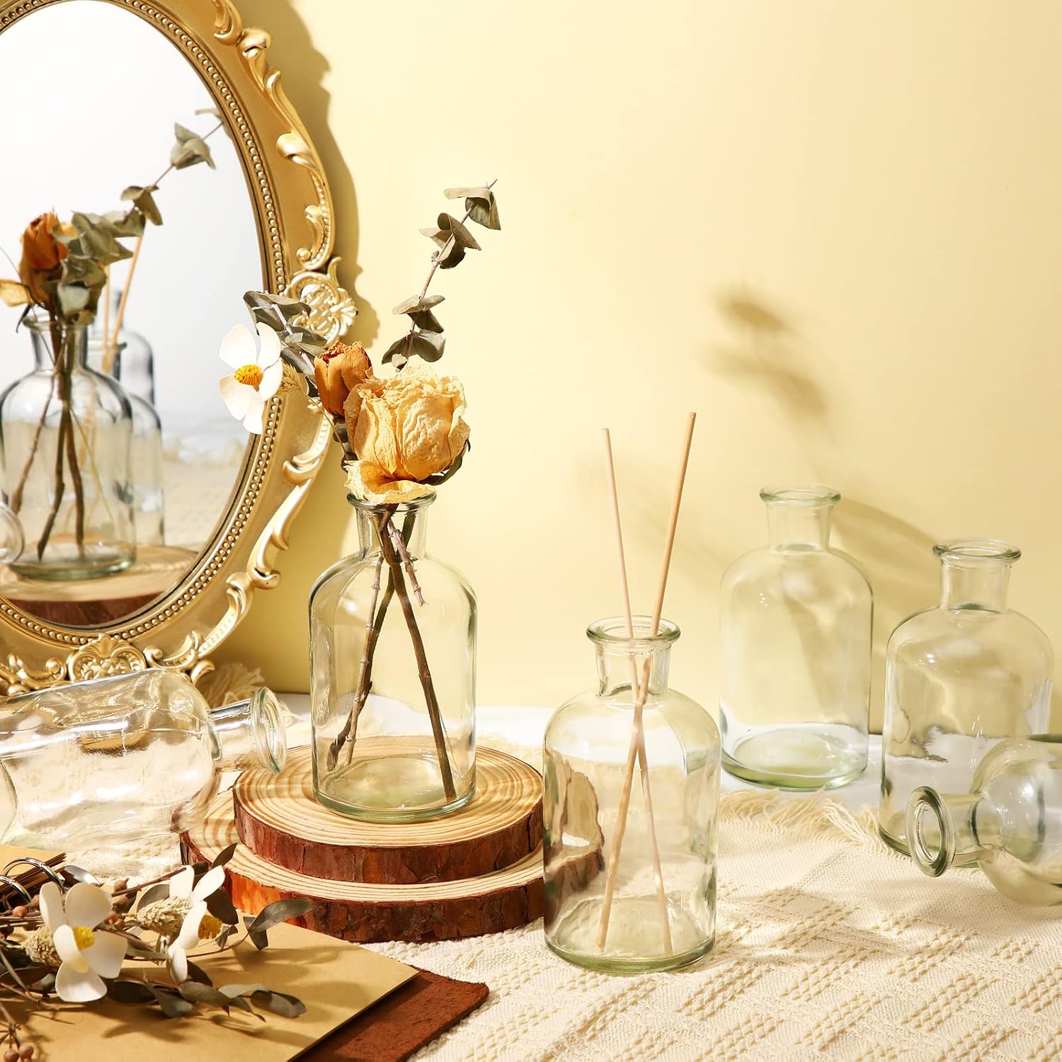 Small Glass Bud Vases Bulk Mini Flower Vases for Centerpieces / 4.9 Inches / Transparent / Set of 30