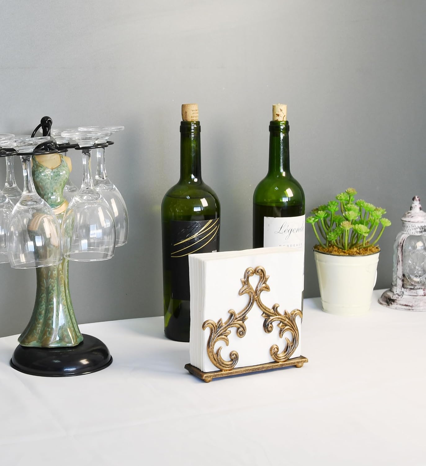 Decorative Metal Tissue Rack for Tabletop / Bronze / One Size / 6 x 2 x 5.3