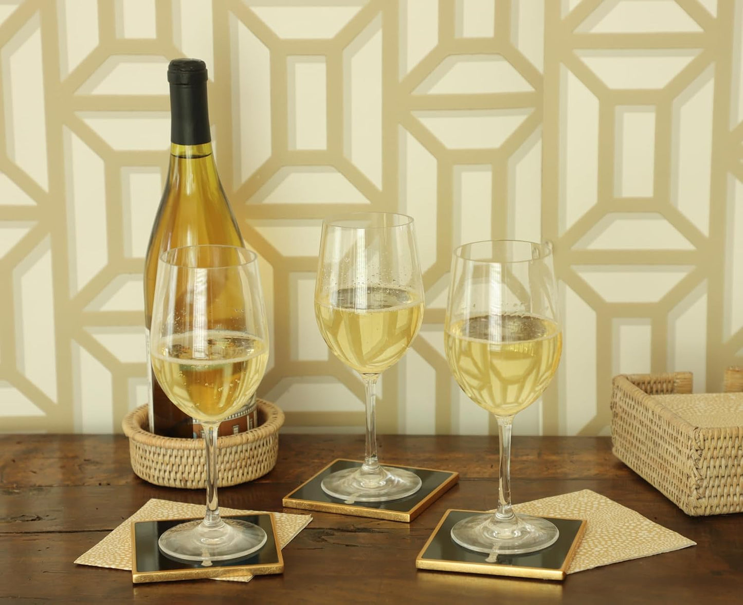 Rattan Wine Bottle Coaster in Natural / White