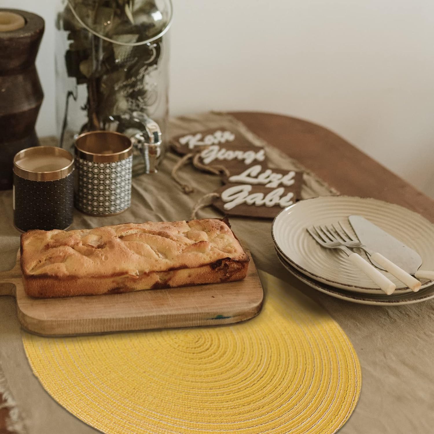 FunWheat Round Braided Placemats Set of 8 Place mats for Dining Tables Woven Heat Resistant Table Mats 15 inch(E
