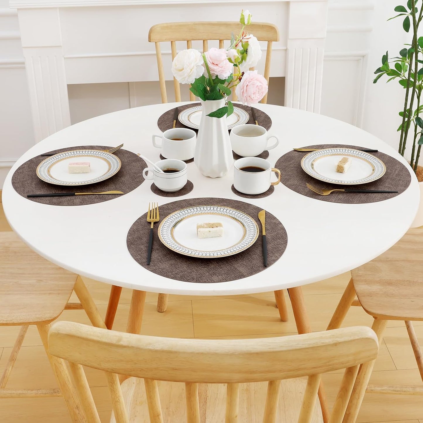 Homaxy Round Faux Leather Placemats and Coasters, Set of 8, Dark Brown | Washable Dual-side Table Mats, Wipeable Place