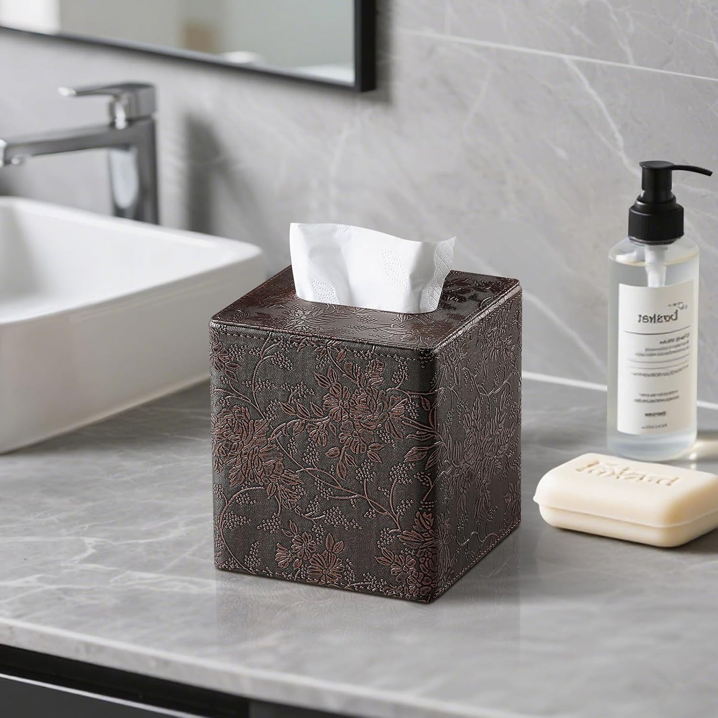 Square Tissue Box Cover / Brown Grape Pattern