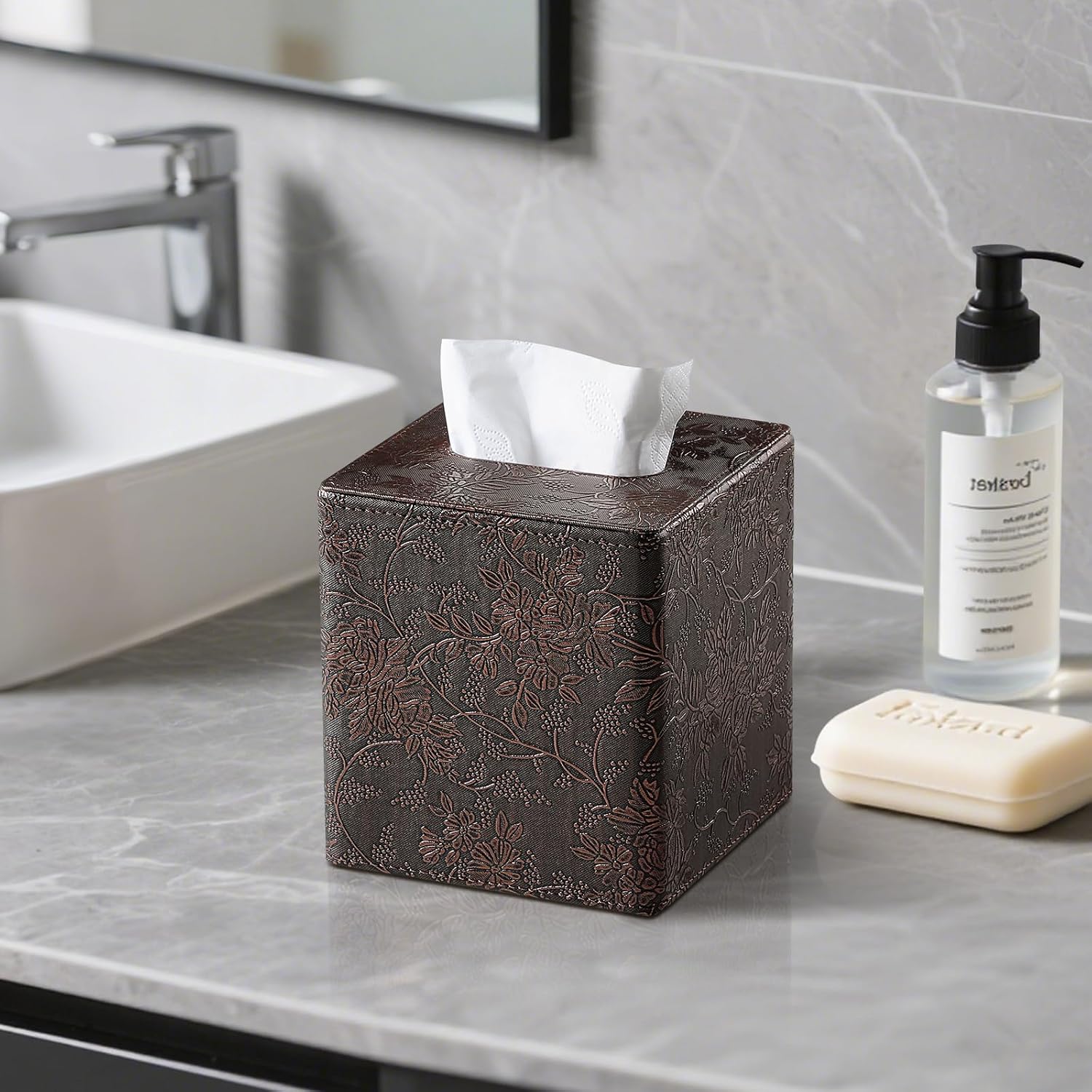 Square Tissue Box Cover / Brown Grape Pattern
