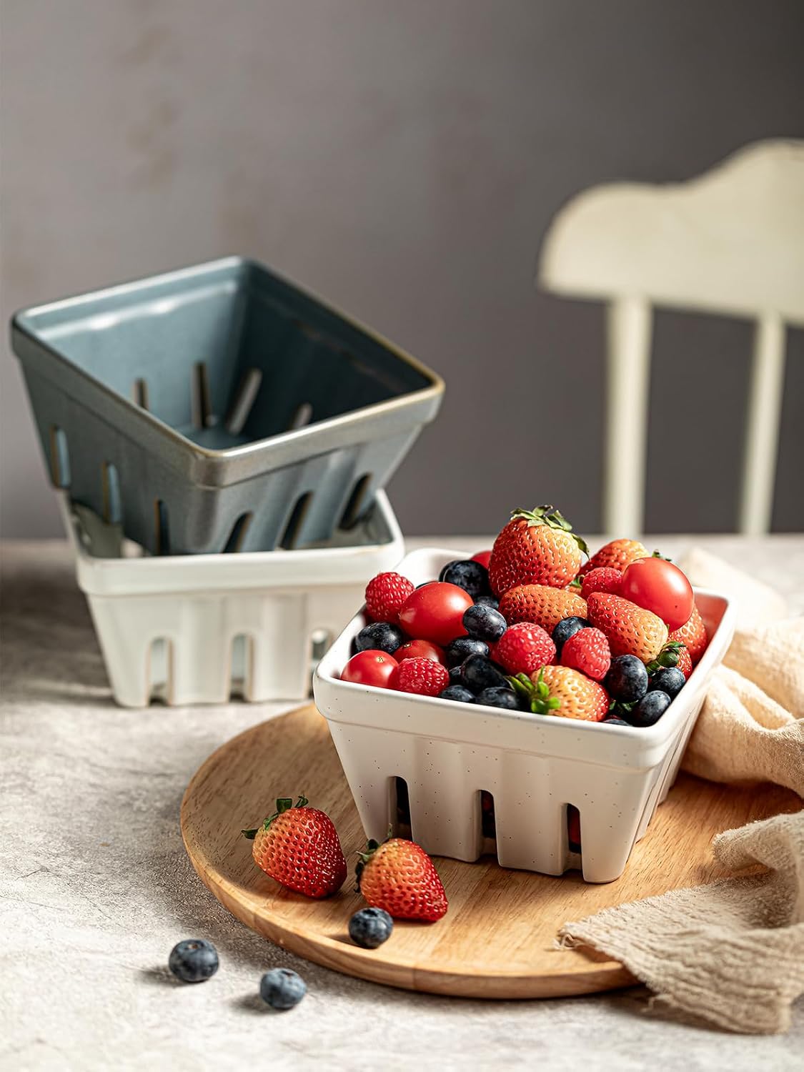 Ceramic Berry Basket / Cream White / Square-5.7 Inch / 5.7 Inch / Set of 2