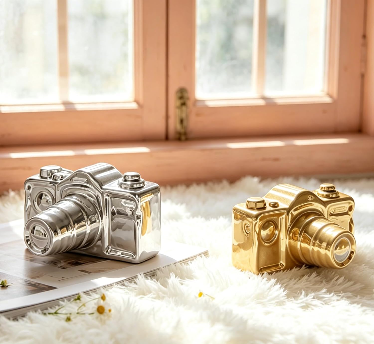 Modern Camera Statue and Sculpture Accent Decor / Gold