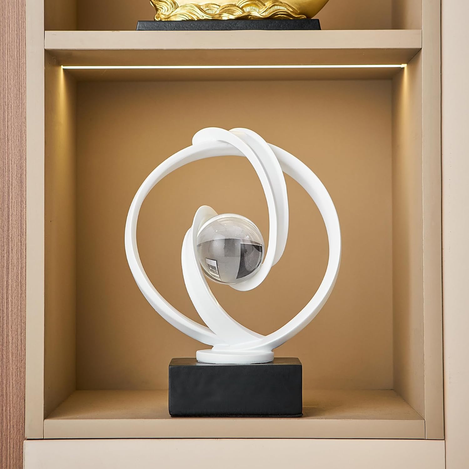 Modern Statue Decor / White