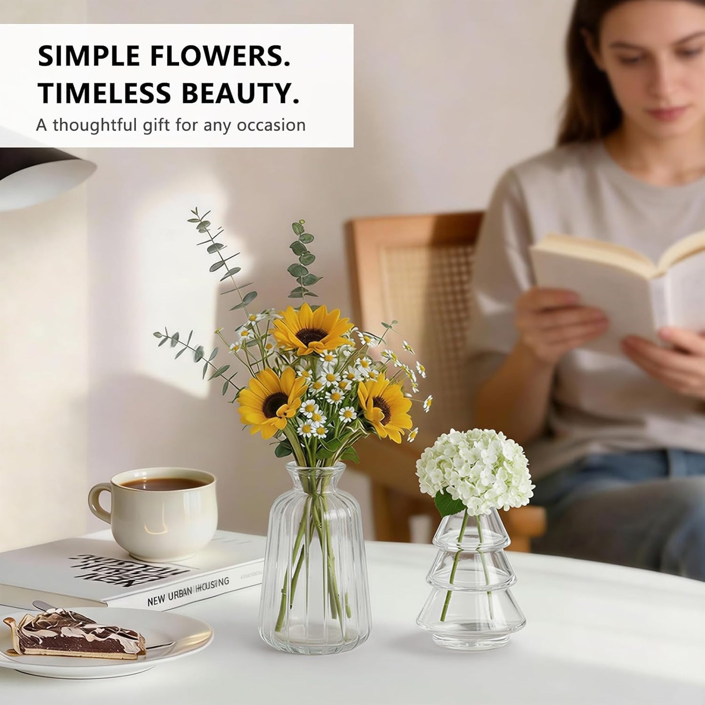 Glass Bud Vases Mini Flower Vase Small Vintage Vases for Centerpiece Table Wedding / Transparent