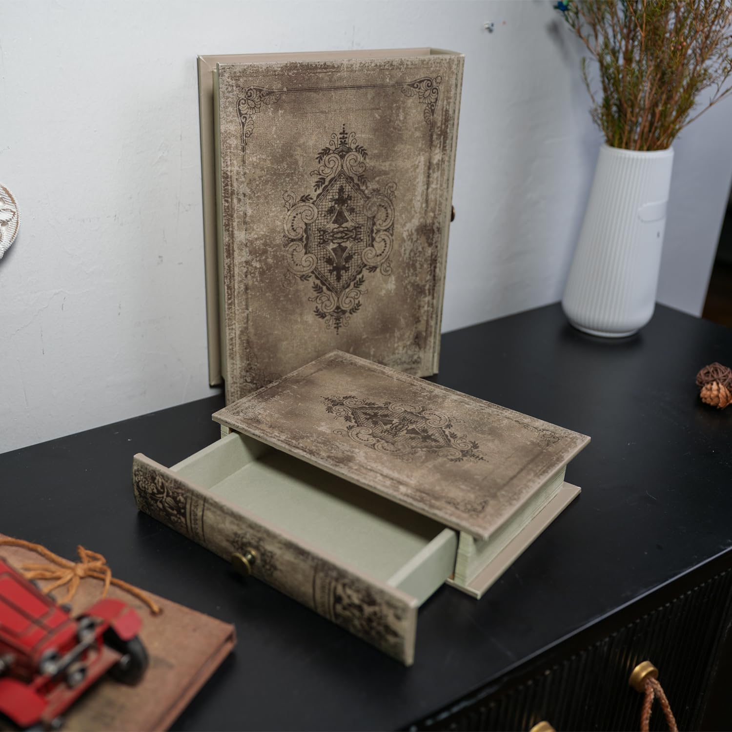 Vintage Book-Shaped Storage Box / S / Distressed Vintage Brown