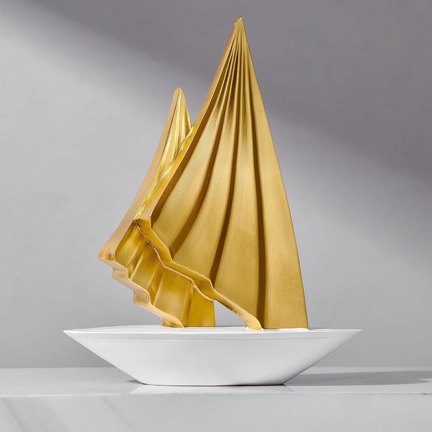 Home Decor Modern Art Resin Statue Table Decoration- Boat Resin Home Decorations / Gold