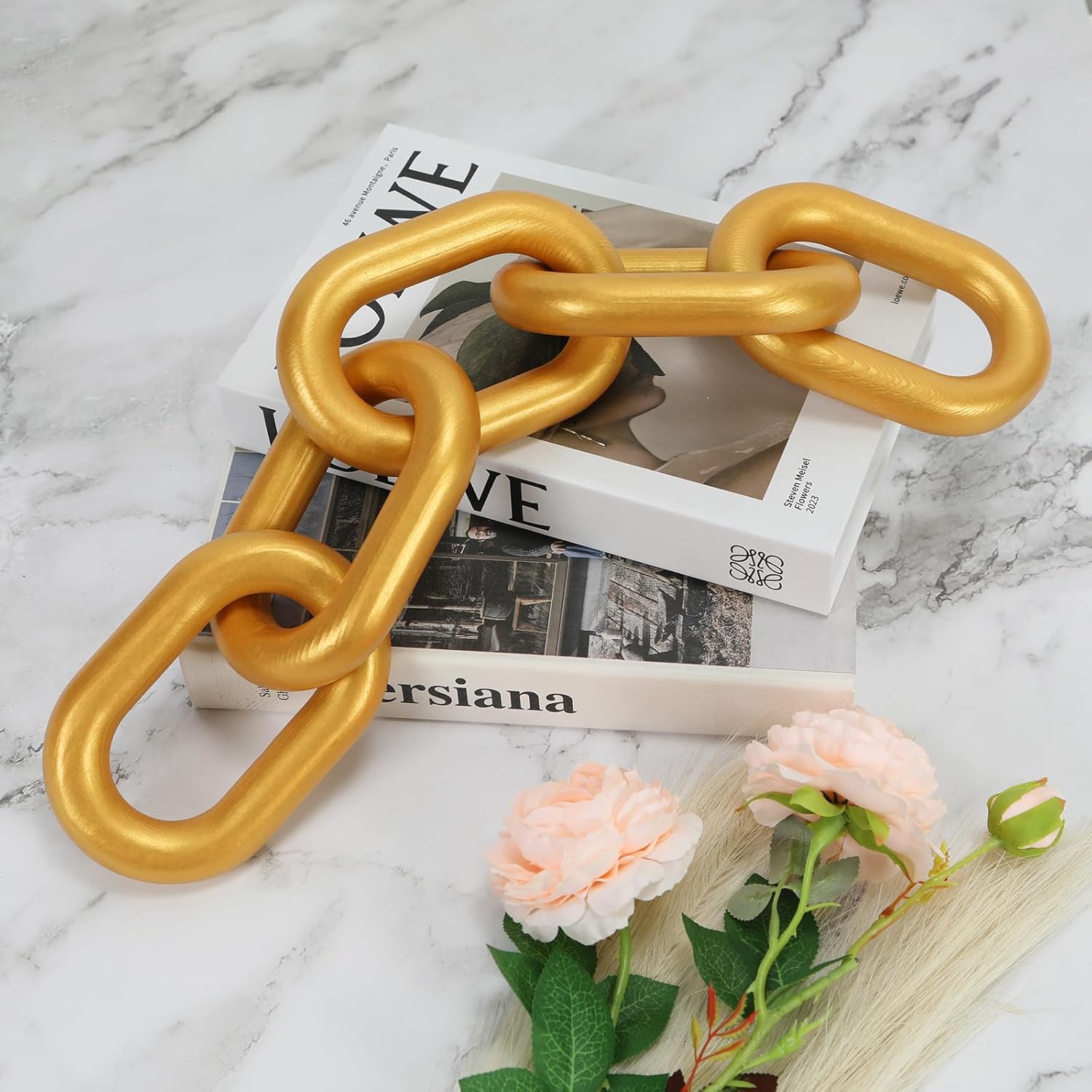 Golden Wood Chain Link Decor / Gold / 22"D x 3.9"W