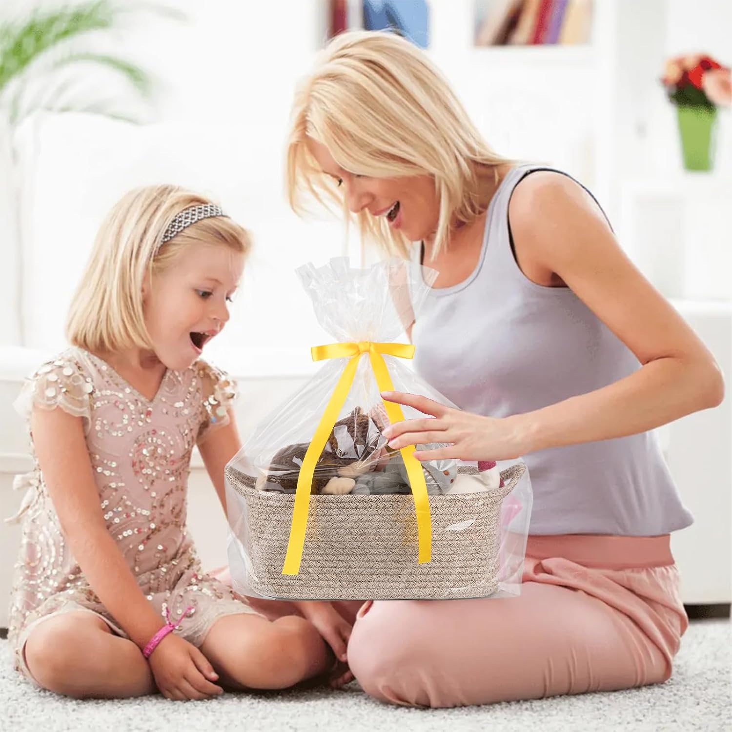 Woven Basket / Storage Baskets / Brown / Medium: 13.5l*10w*6h