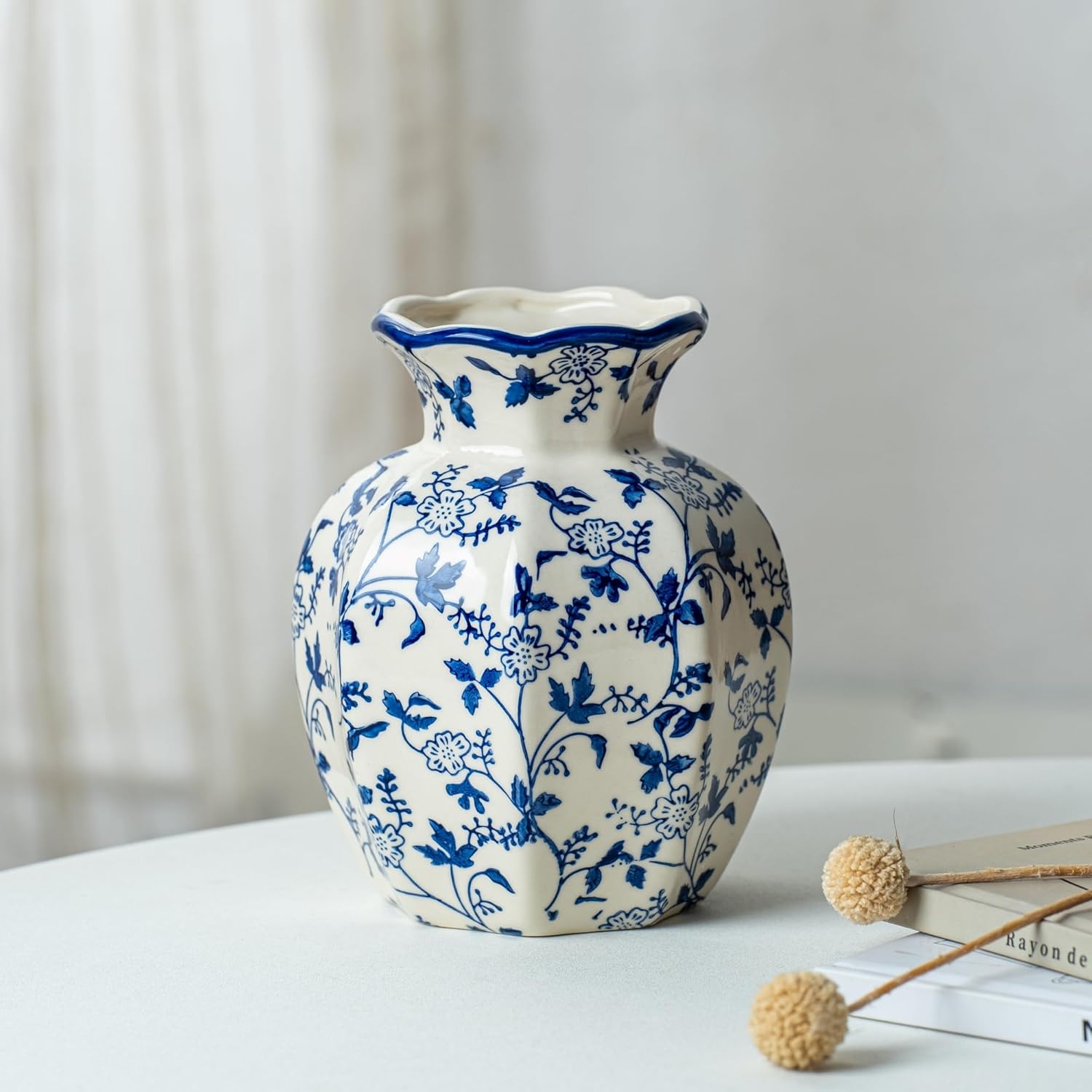 Small and White Ceramic Vase / Vase-u02 / 6 INCH / Blue