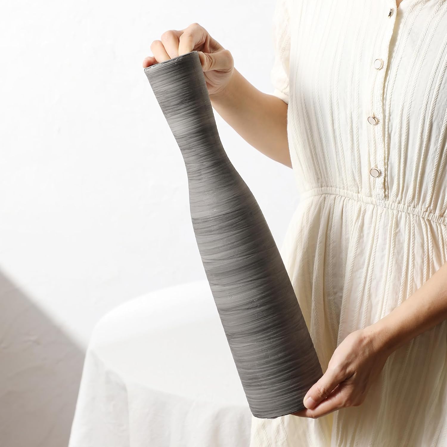 Grey Modern Decorative Ceramic Vase / Bow-black-20