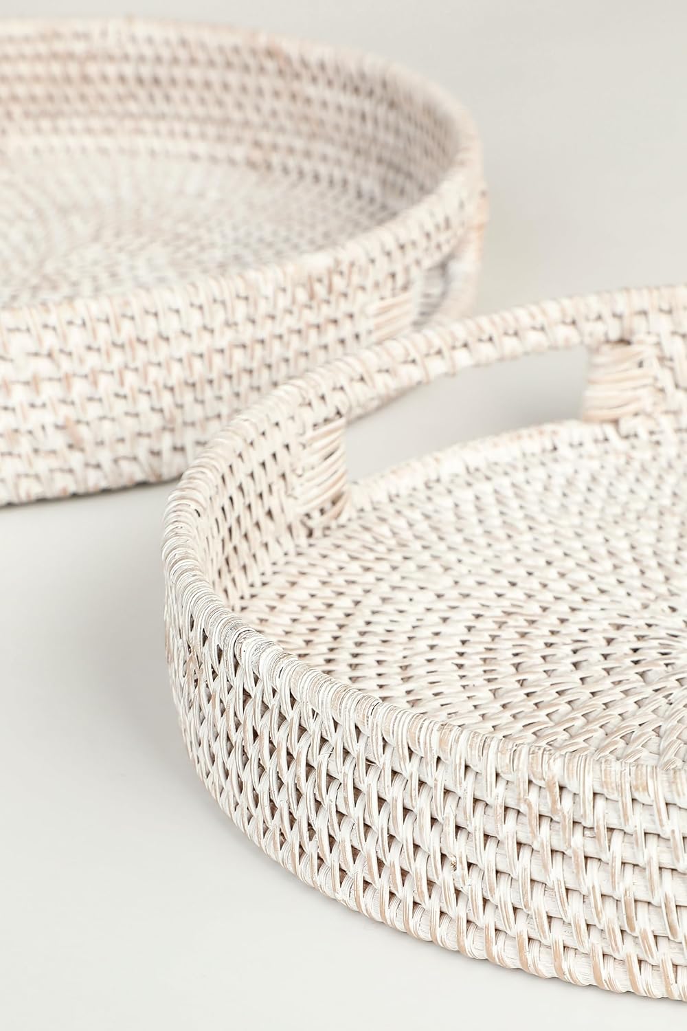 11.8" Hand-Woven Round Rattan Serving Tray Decorative Wicker Trays / Medium / Whitewash