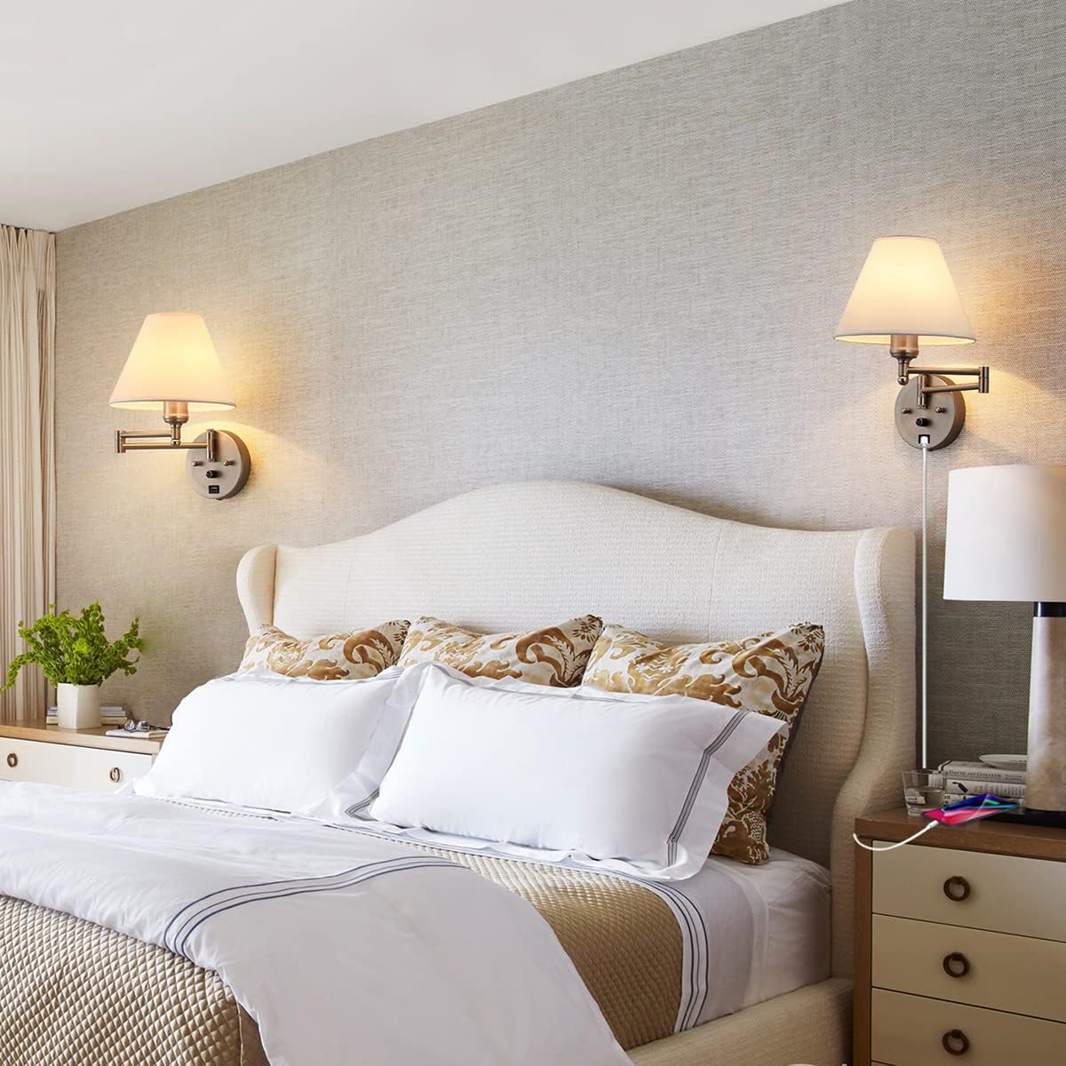 Swing Arm Wall Sconces, Plug-in Wall lamp,Bedroom Wall lamp ， White Fabric Shade，，with dimmable Switch and USB Charging