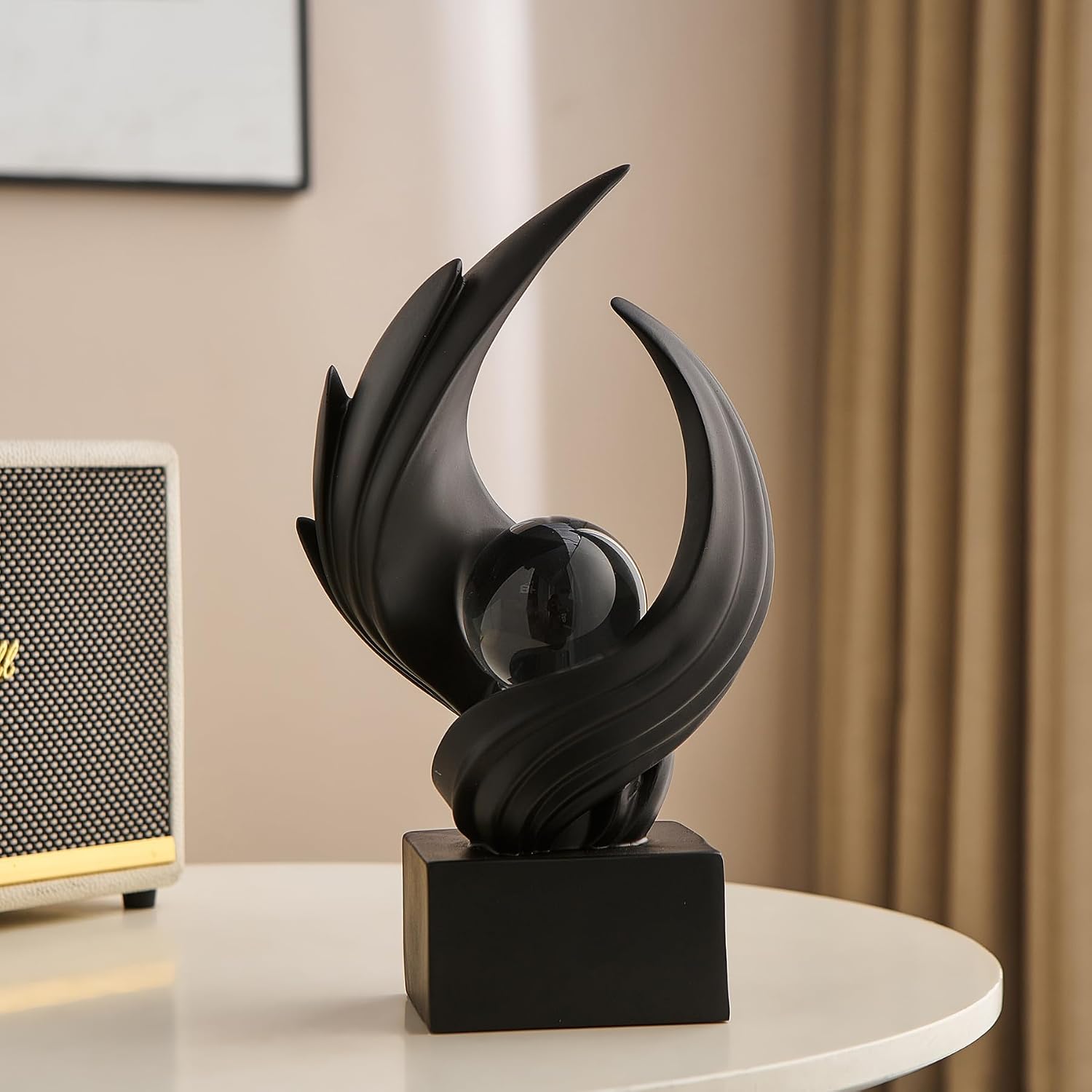 Resin Gold Decorative Statue / Black