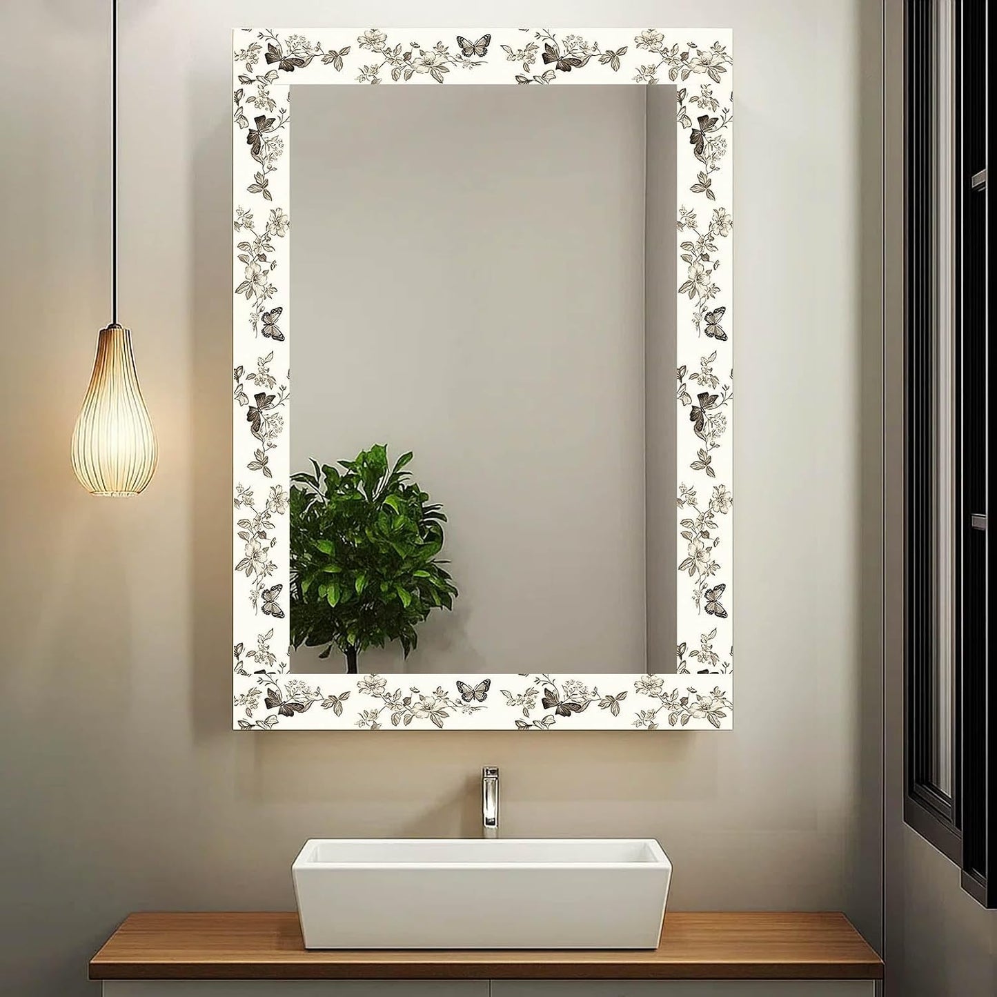 Wallpaper Border Peel and Stick PVC Vintage Butterfly / Vintage Butterfly Flower / 4 x 196