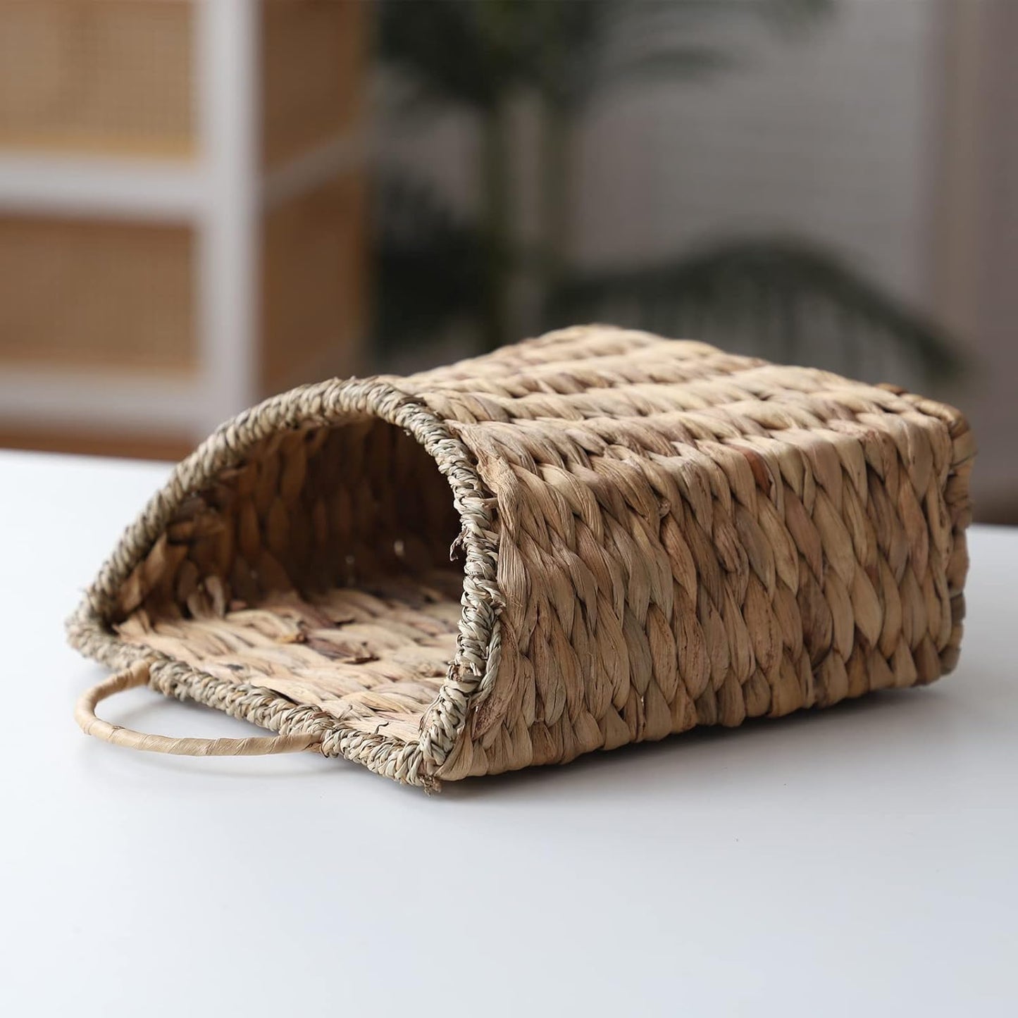 Woven Hanging Basket Water Hyacinth Hanging Wall Basket Wicker Handmade Baskets / Seagrass Mouth
