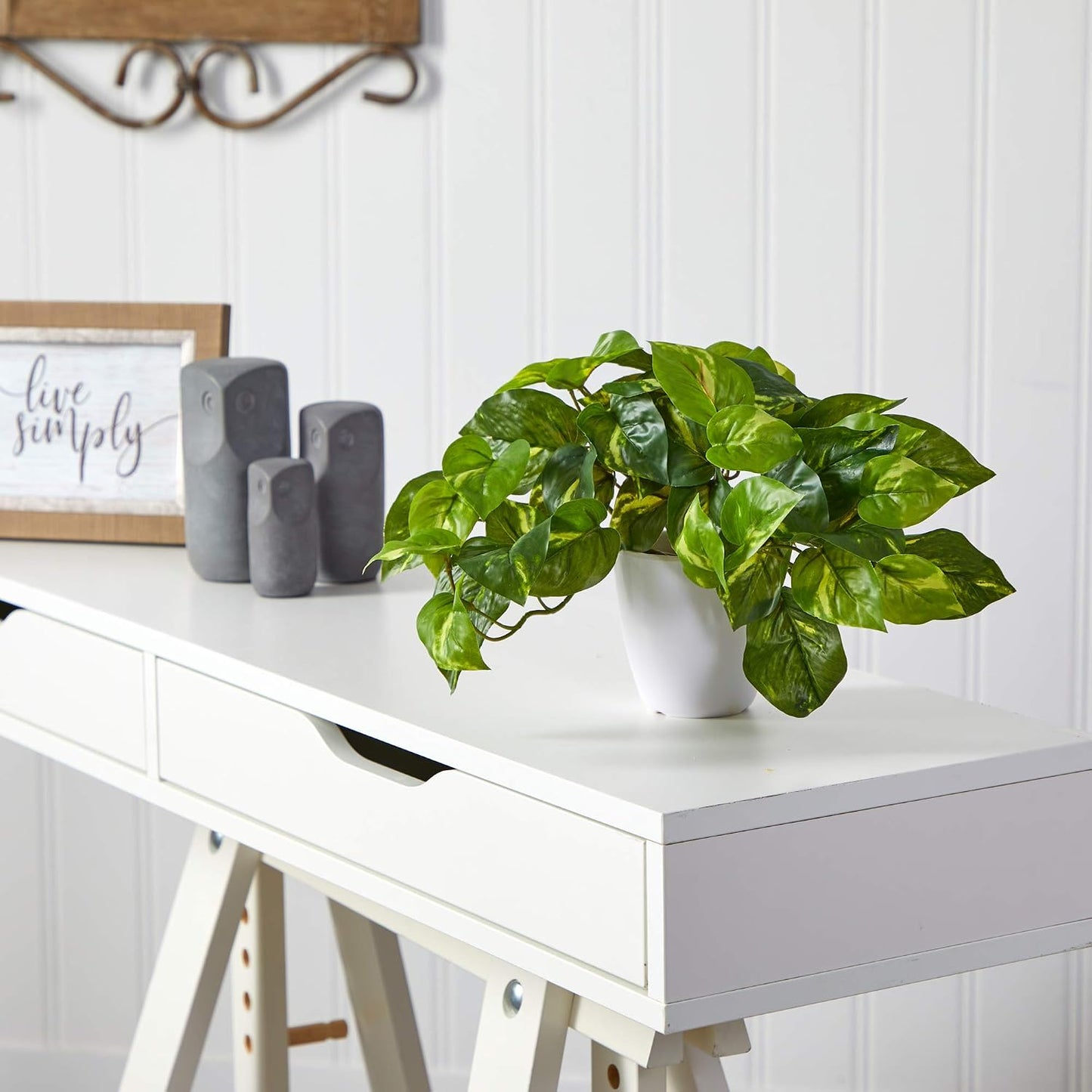 . Pothos Artificial Plant in Planter / 1 Count / White / 9 Inch