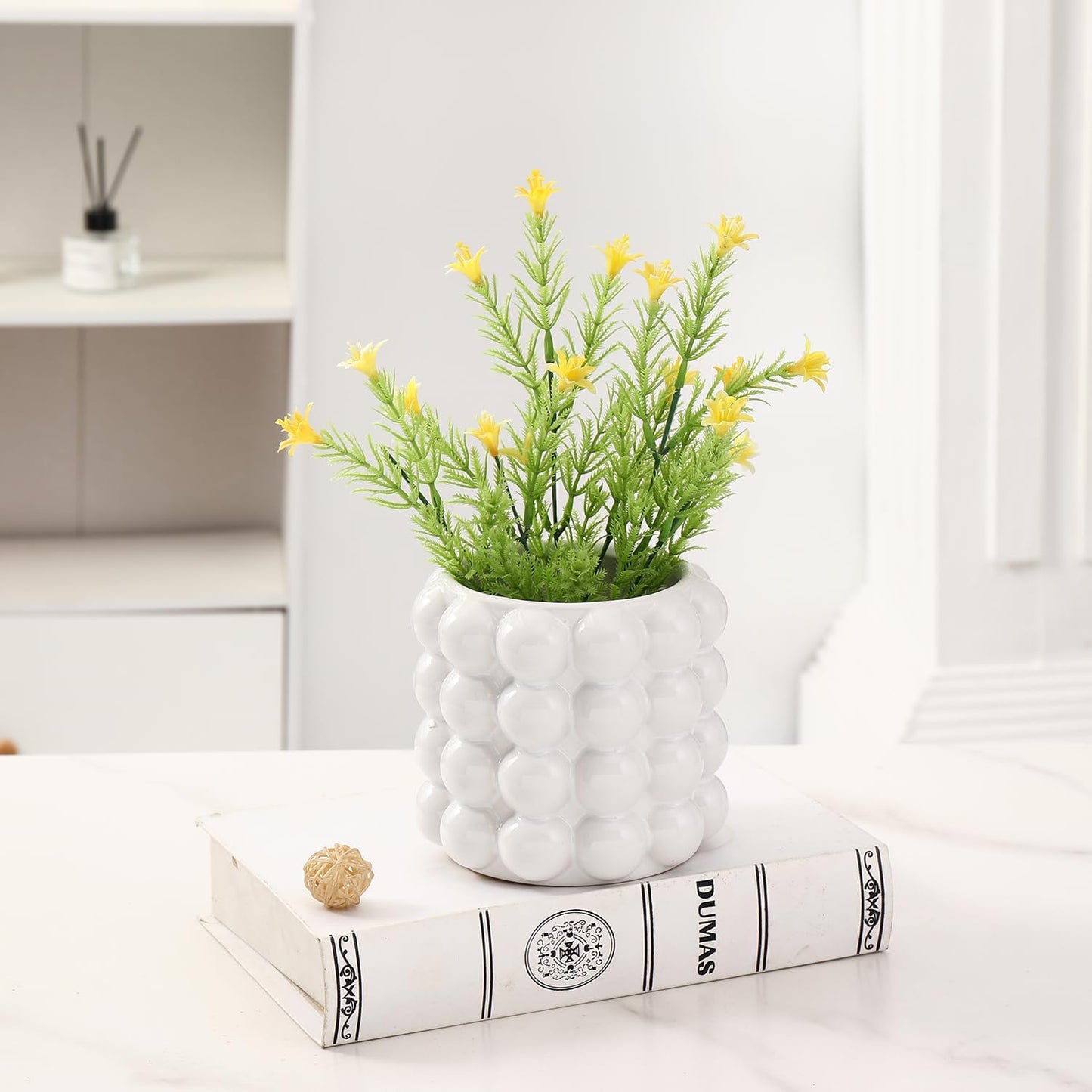 Ceramic Vase / Ceramic Flower Vases / White / Medium