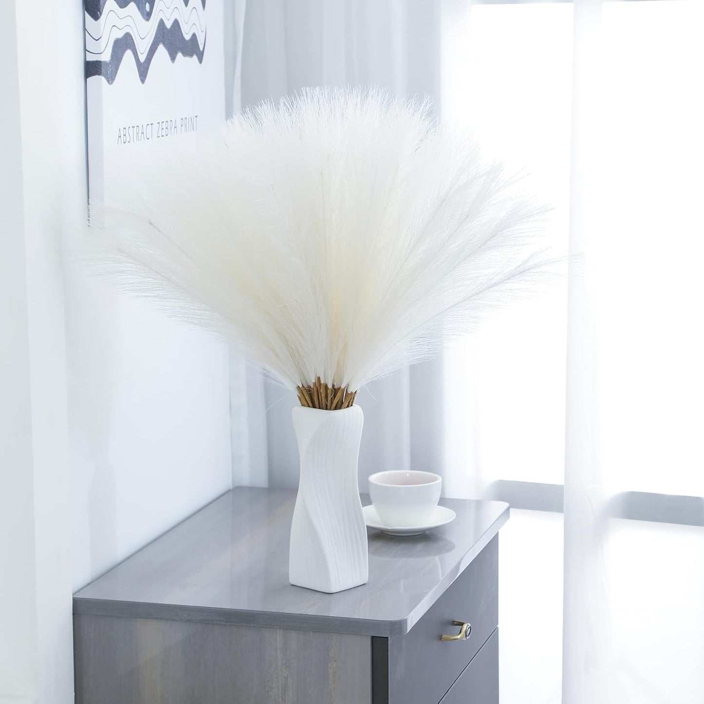 Faux Pampas Grass Decor Short Artificial Pampas Grass for Boho Home / Cream White / Set of 50
