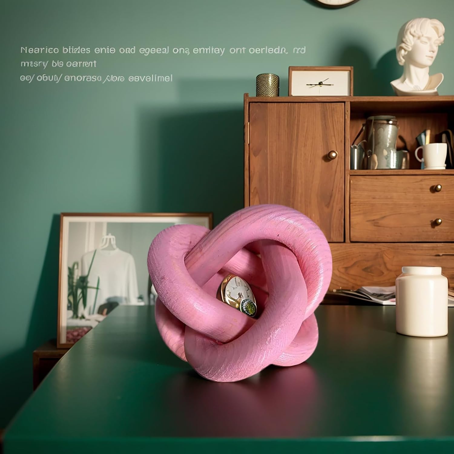 Wood Knot Chain Link Decor / Pink