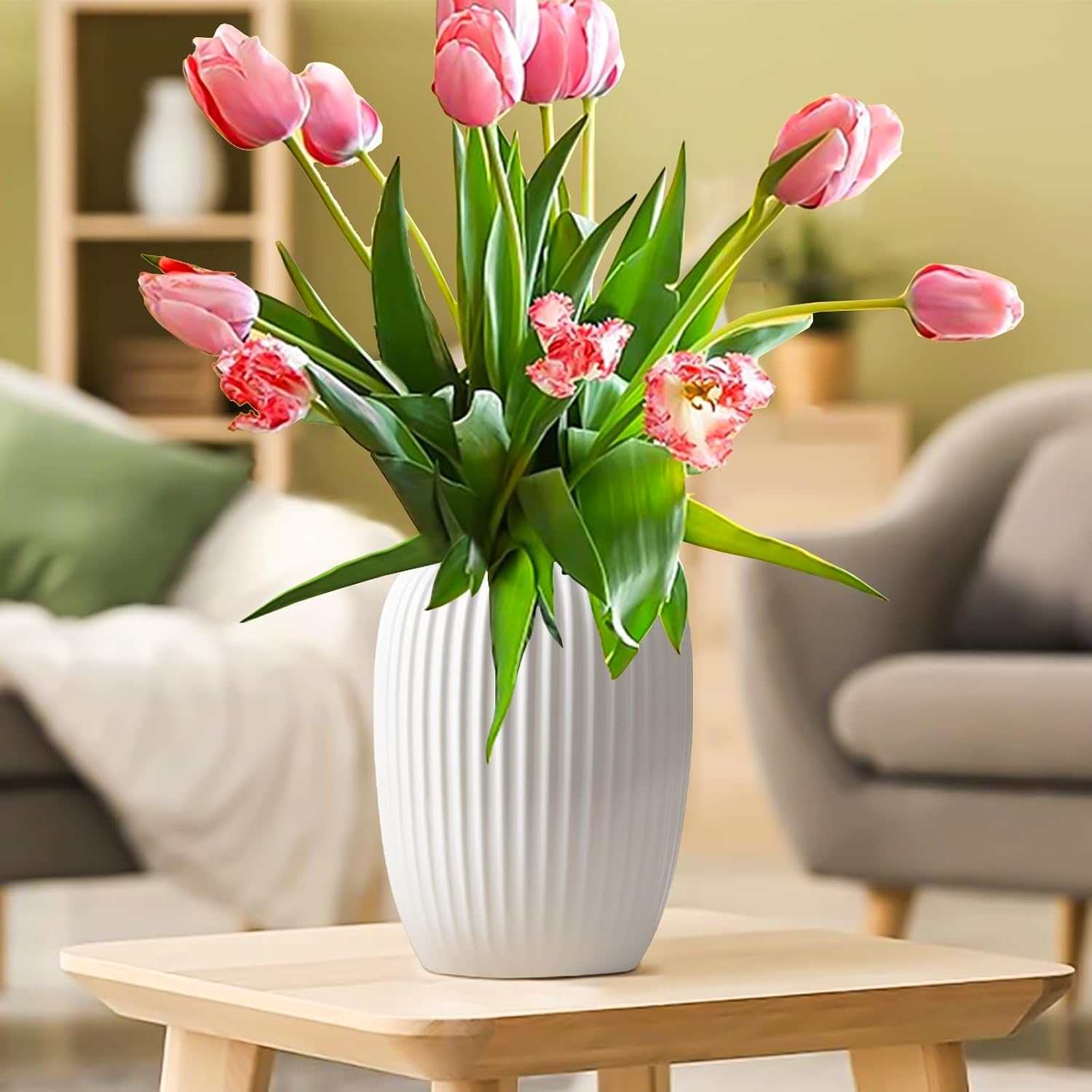 White Ceramic Vase for Modern Home Decor / White-b / Small