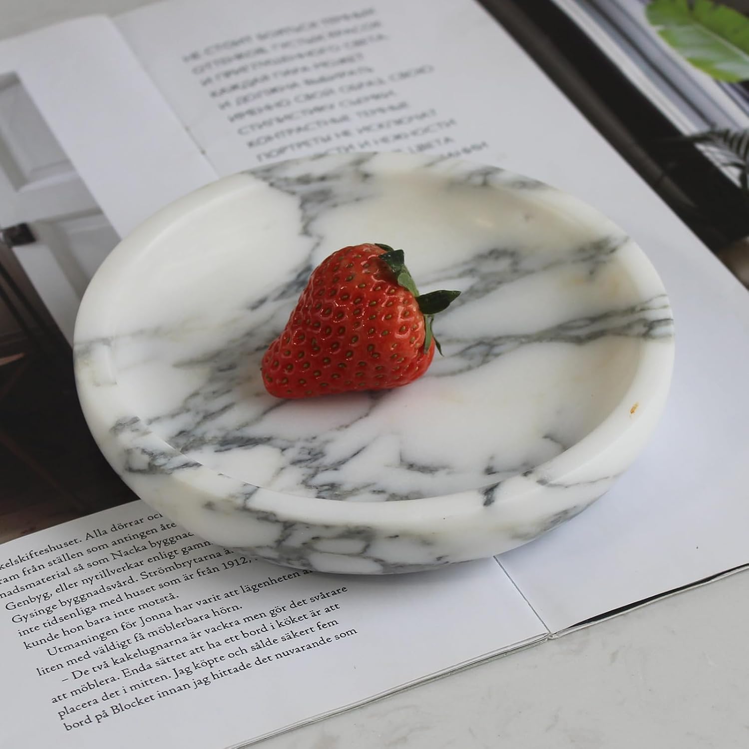 Trinket Dish for Ring Earring / Arabescato Calacatta / Natural