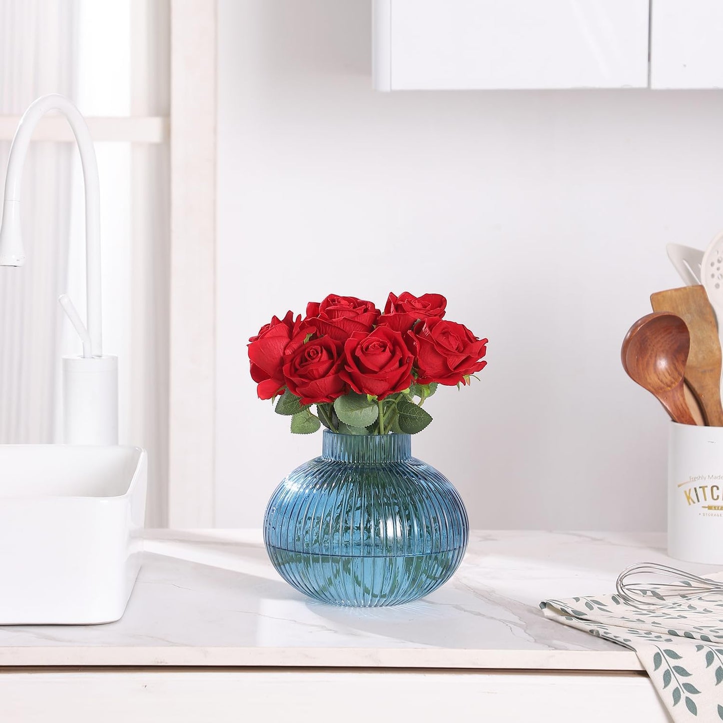 Glass Vase for Tulips / Blue / Round 6 Inches