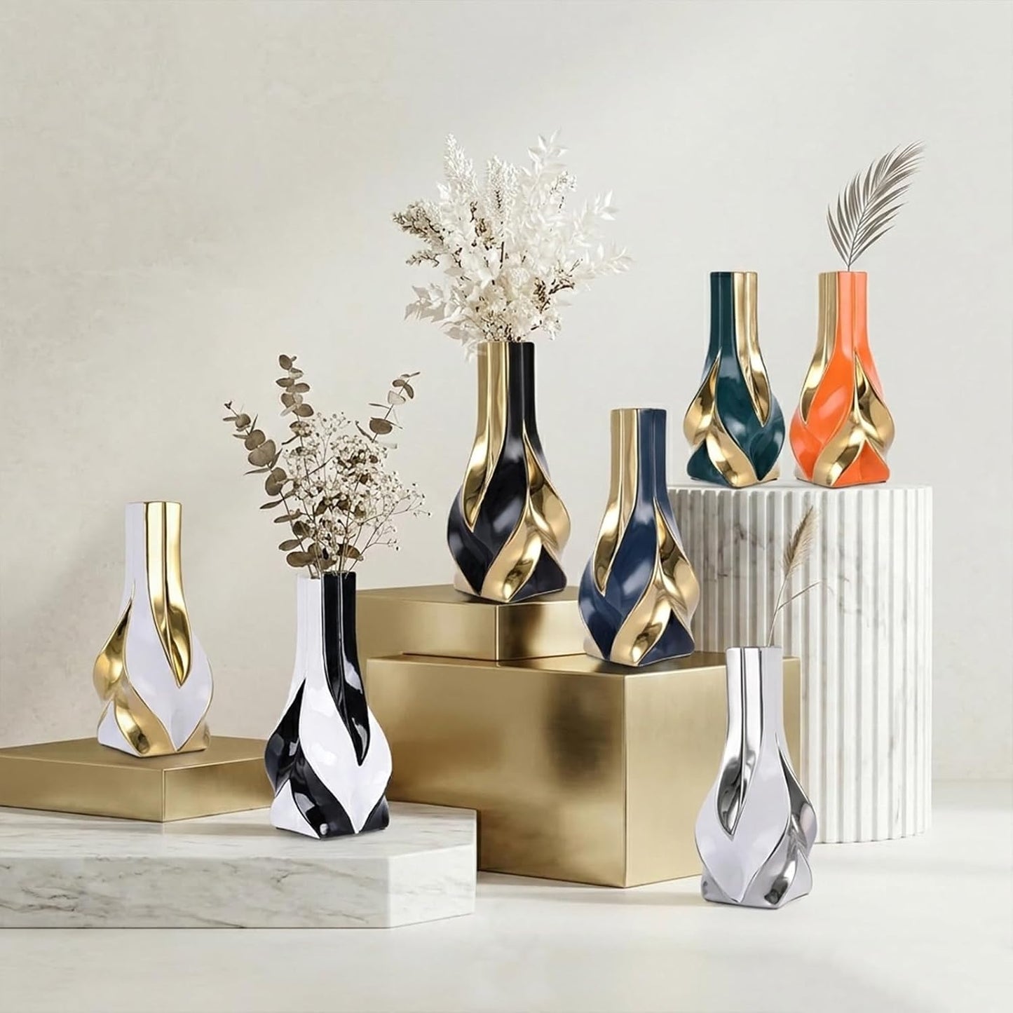 10.6" and Gold Ceramic Vase / Black