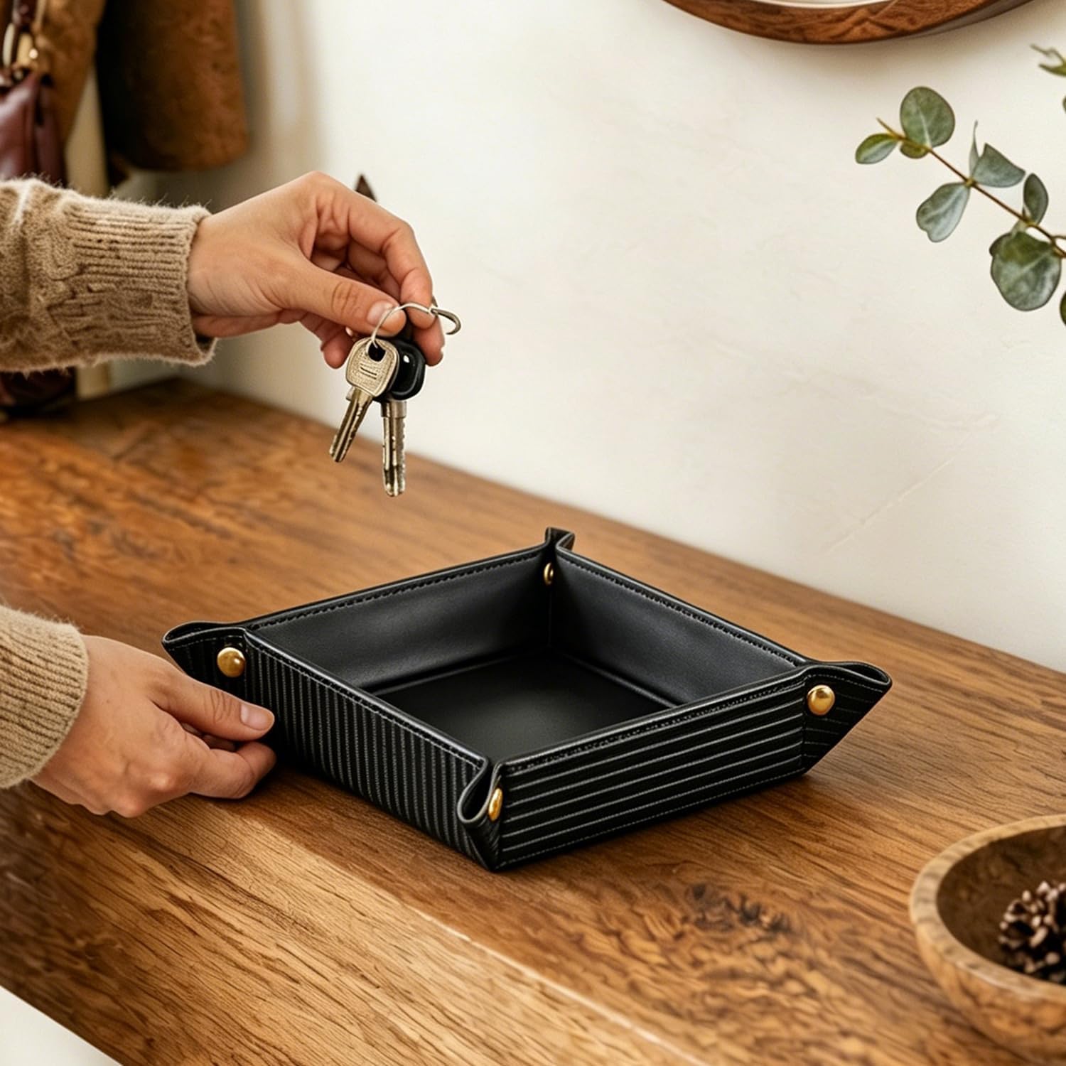 Light Valet Tray for Men / Black Rome