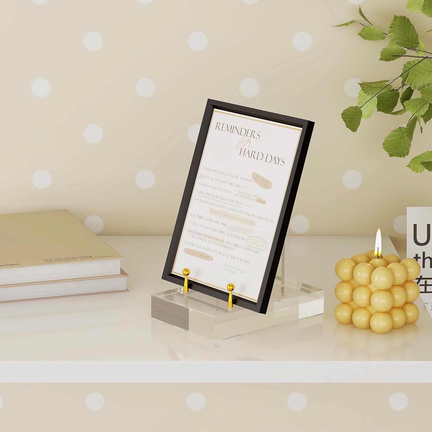 Acrylic Easel Display Stand / Gold Pegs, 1-pack