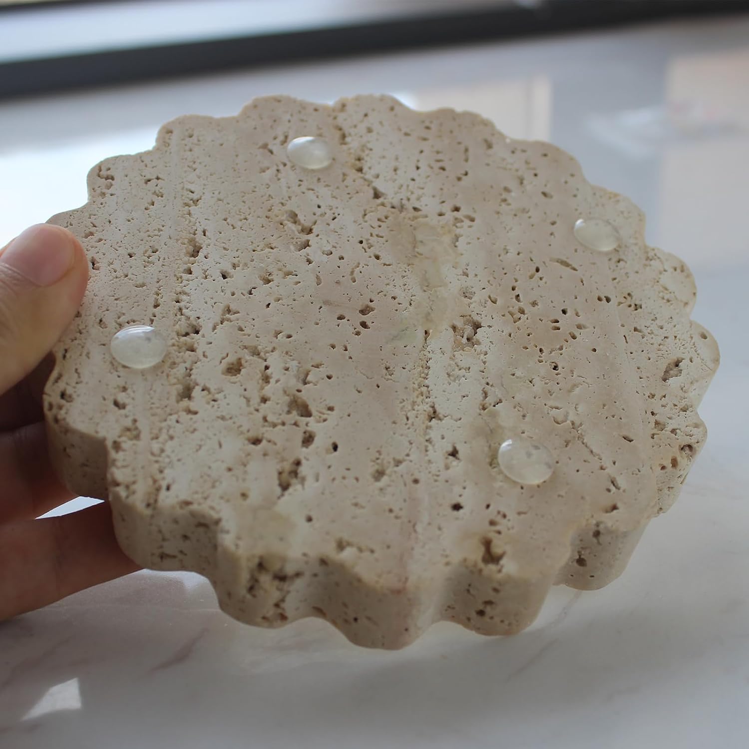 Natural Small Travertine Scalloped Edge Tray 6.3 / Beige Travertine