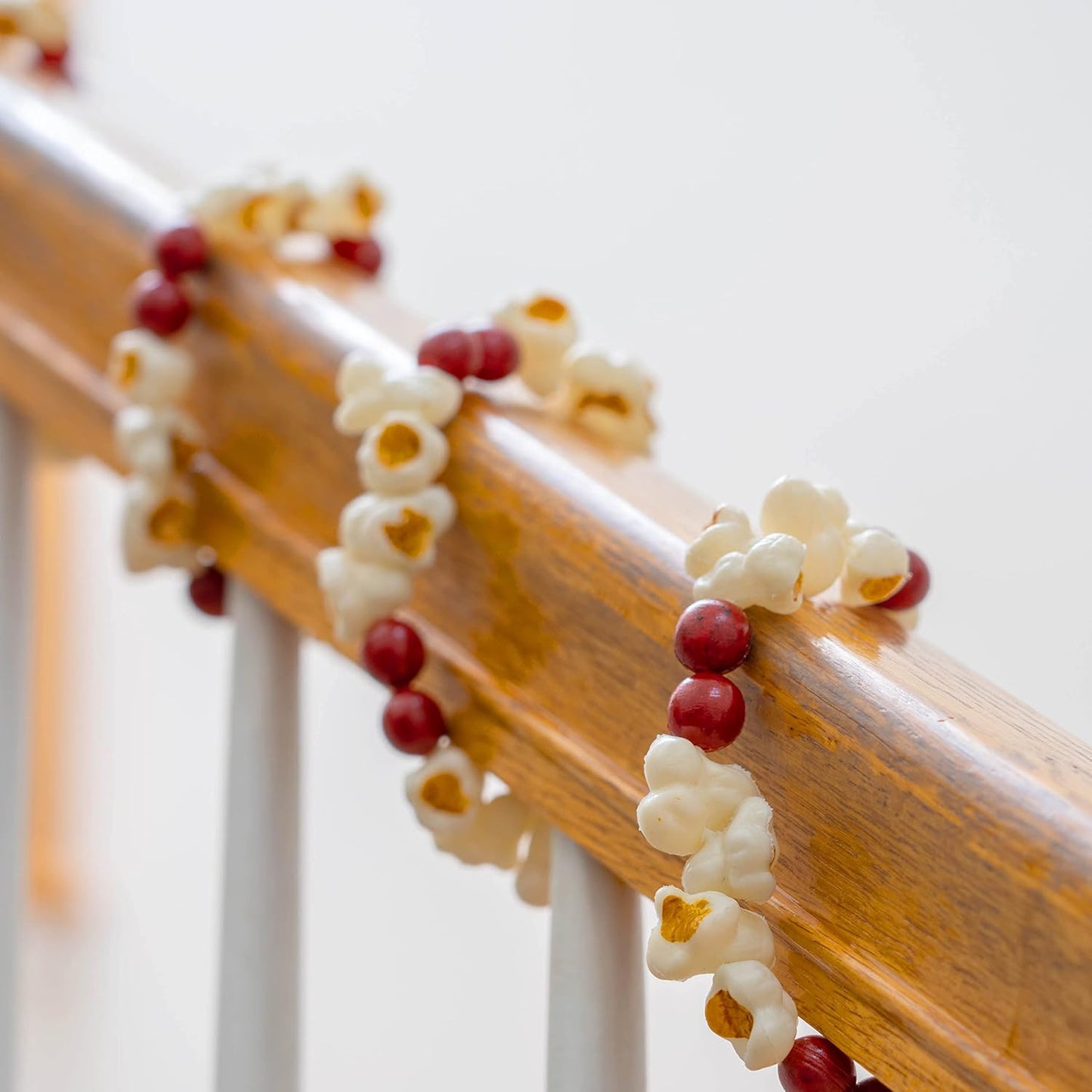 Popcorn Cranberry Wooden Christmas Garland - Red Tree Bead Decoration