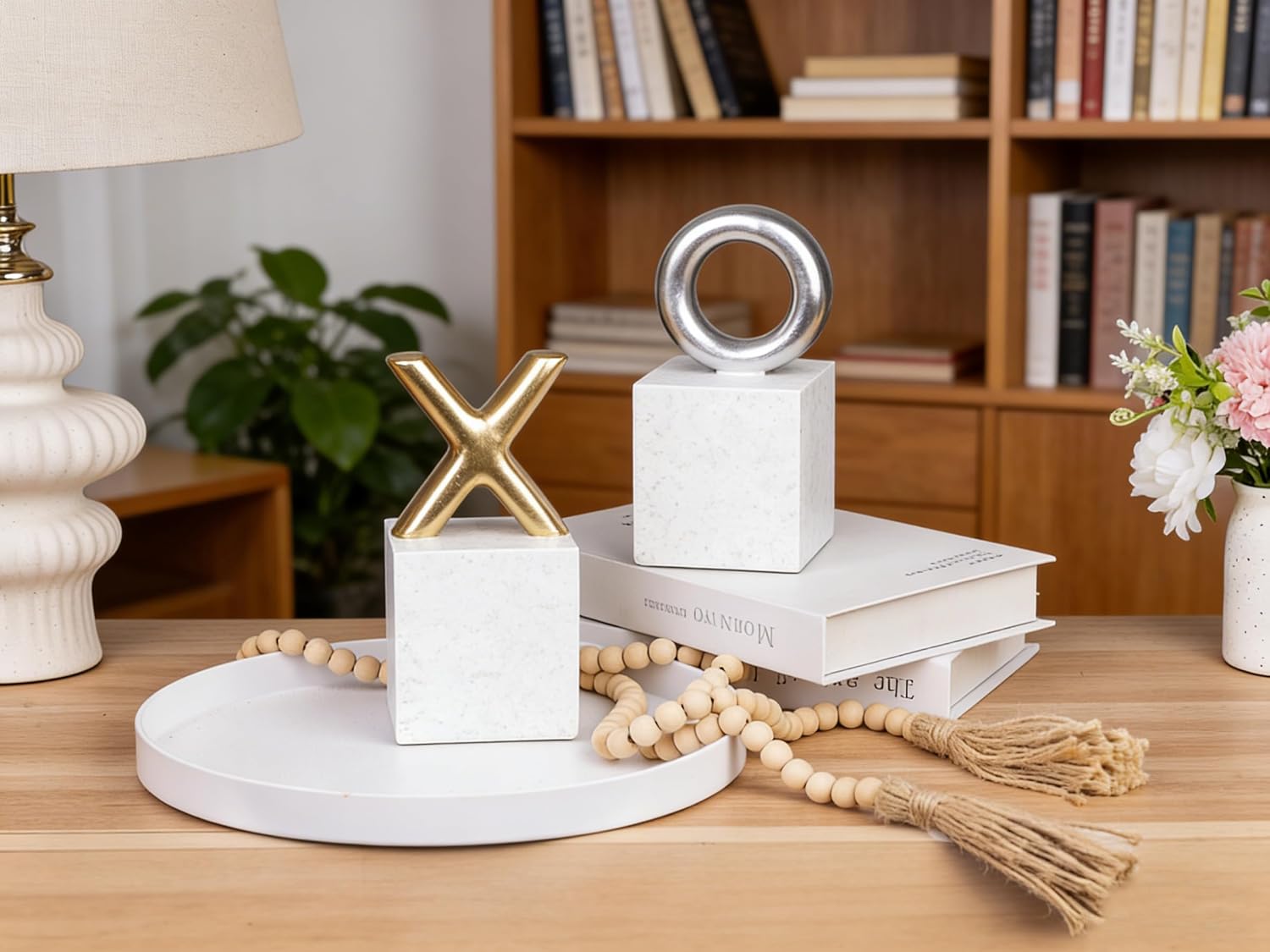 Modern Decorative Bookends / Xo