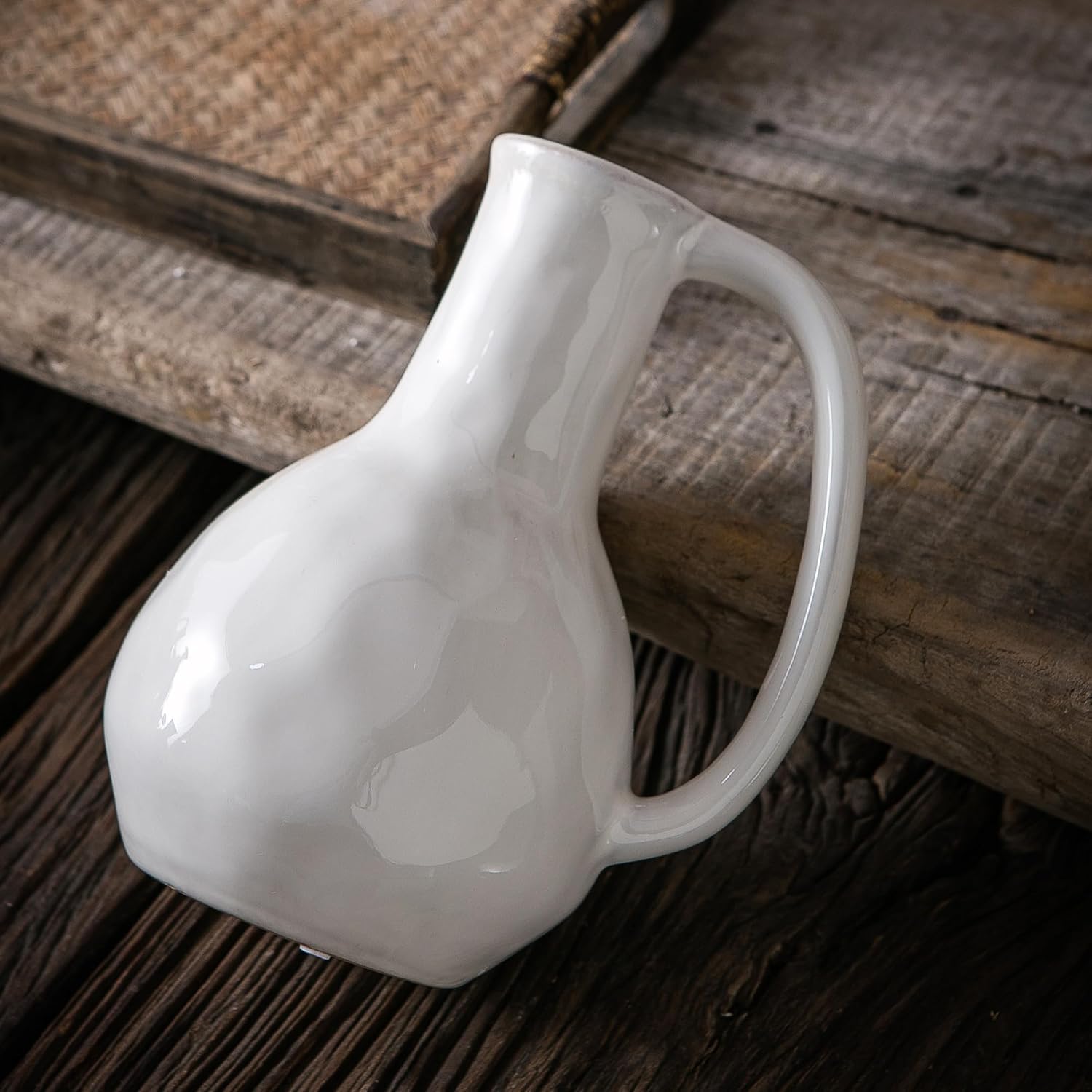 White Ceramic Vase / Big Handle - White