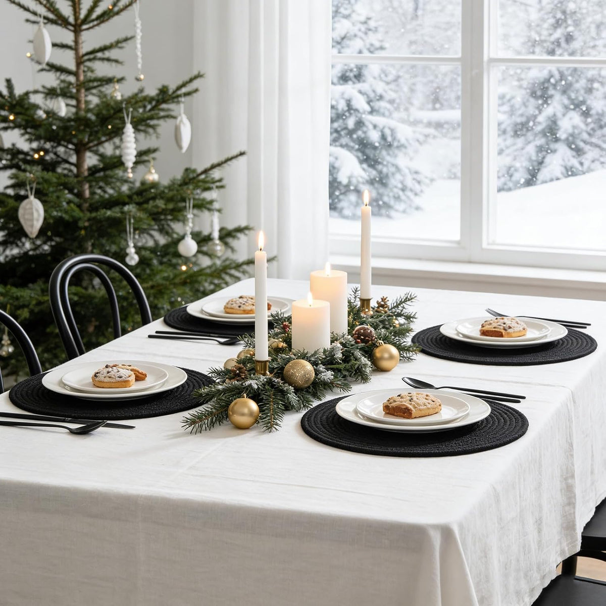 Round Woven Placemats Set of 8 Heat Resistant Placemats 13.5 Inches Farmhouse Cotton Rope Place Mats for Dining Tables