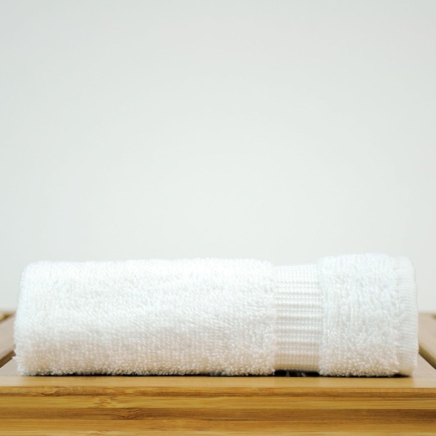 Luxury Hotel & Spa Quality, Quick Dry 100% Turkish Cotton 700 GSM, Eco Friendly Towel, for Bathroom, Gymand Kitchen