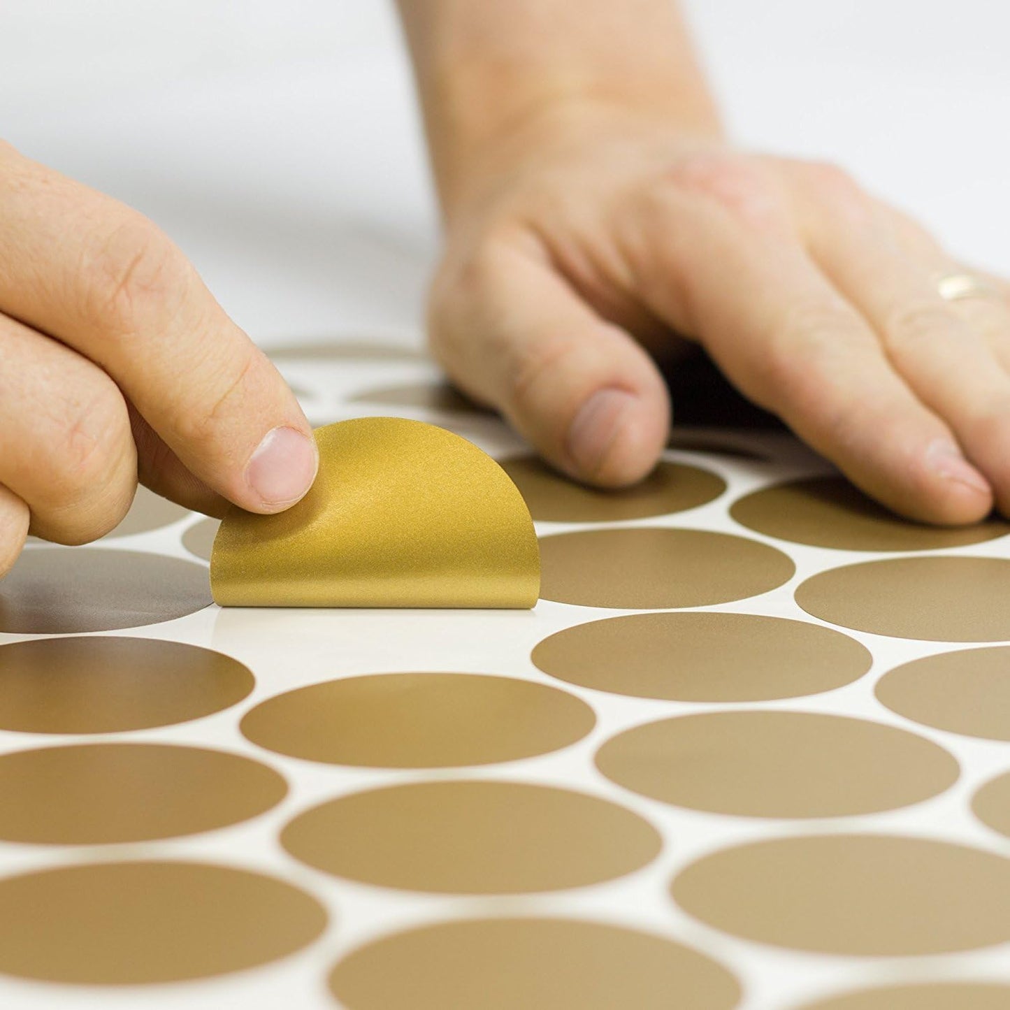 Easy Peel + Stick Wall Decal Dots / Gold / 2 Inch