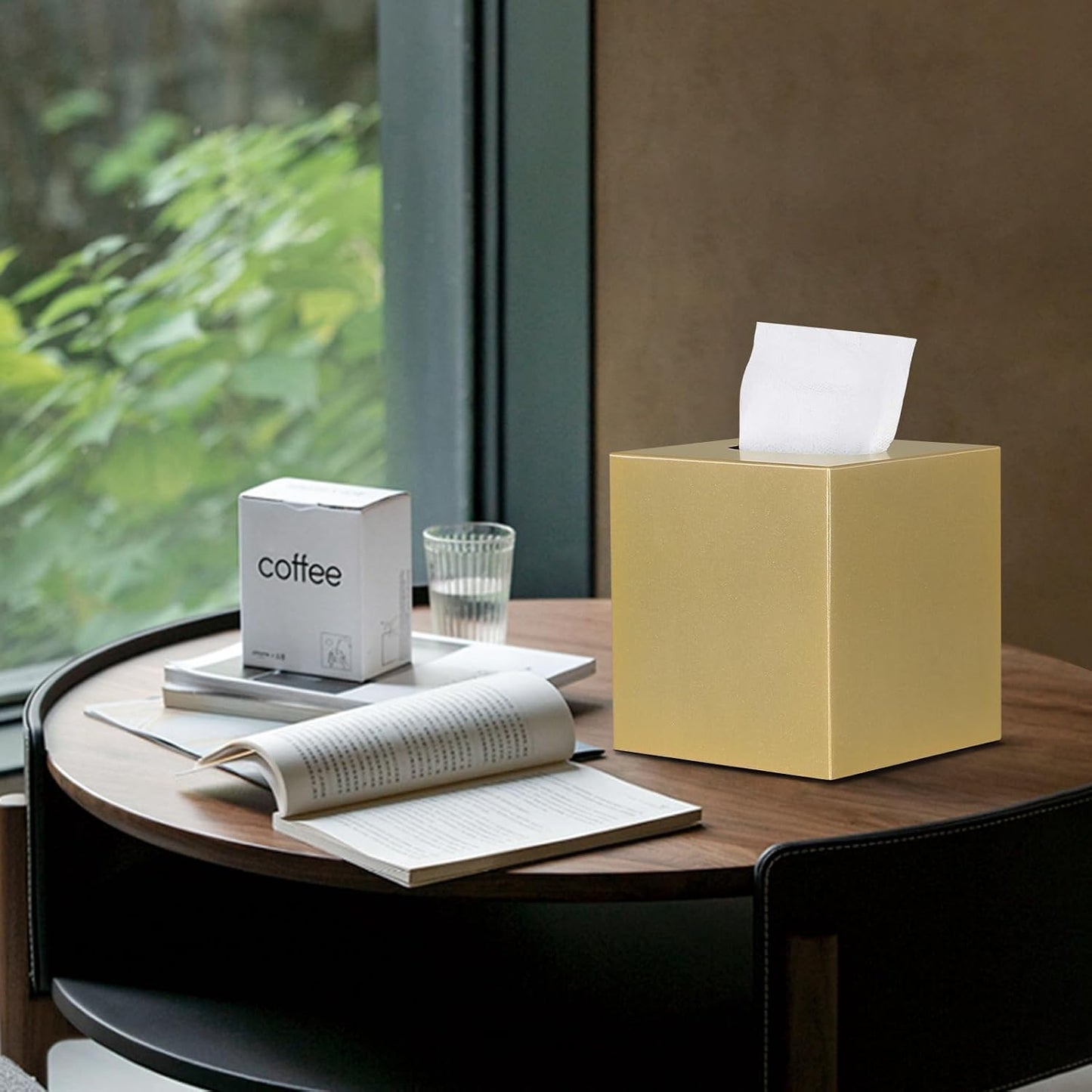 Modern Facial Tissue Holder / Gold