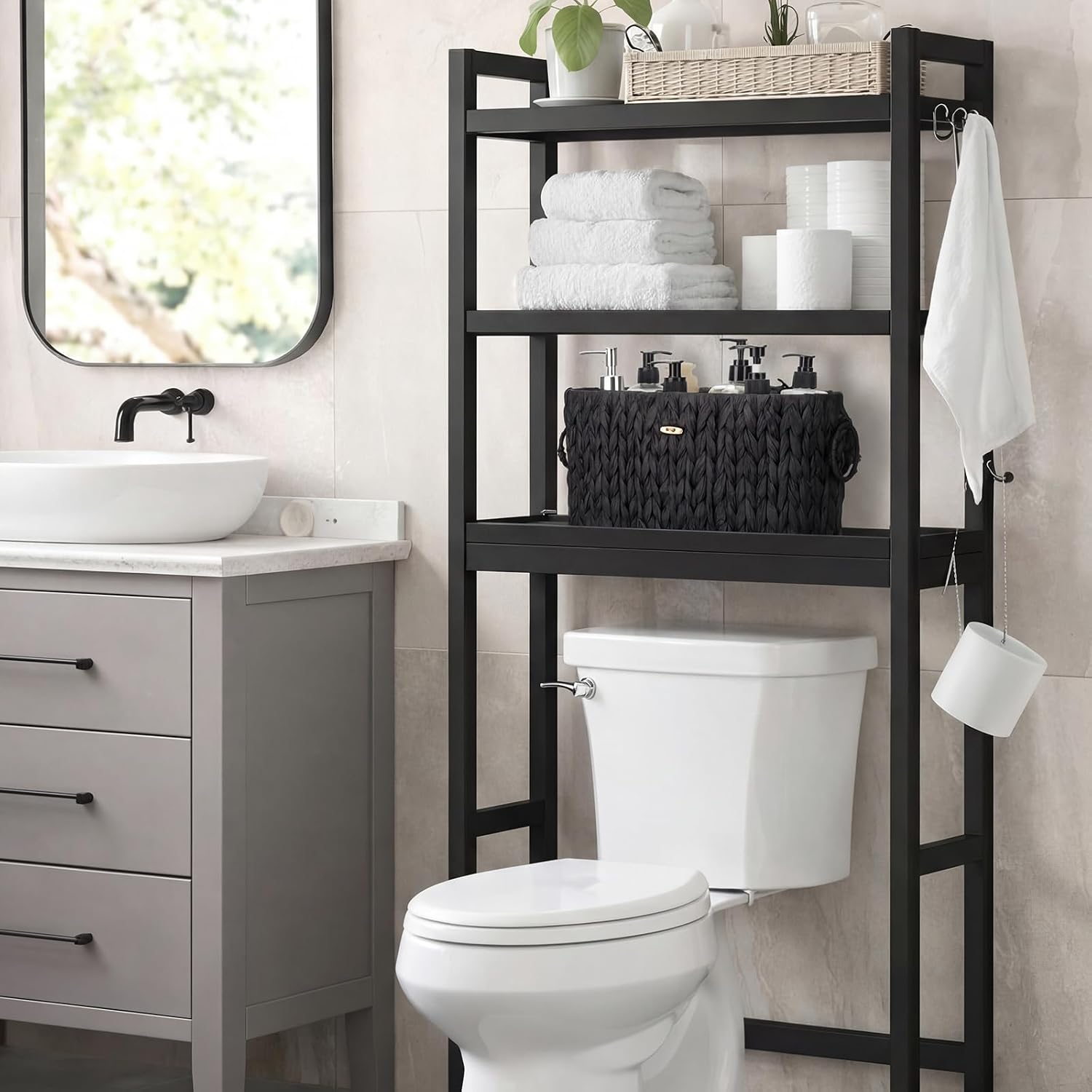 Lid Woven Bathroom Basket Toilet Paper Holder Holds up to 6 Mega / Black / Classic Style / Wicker